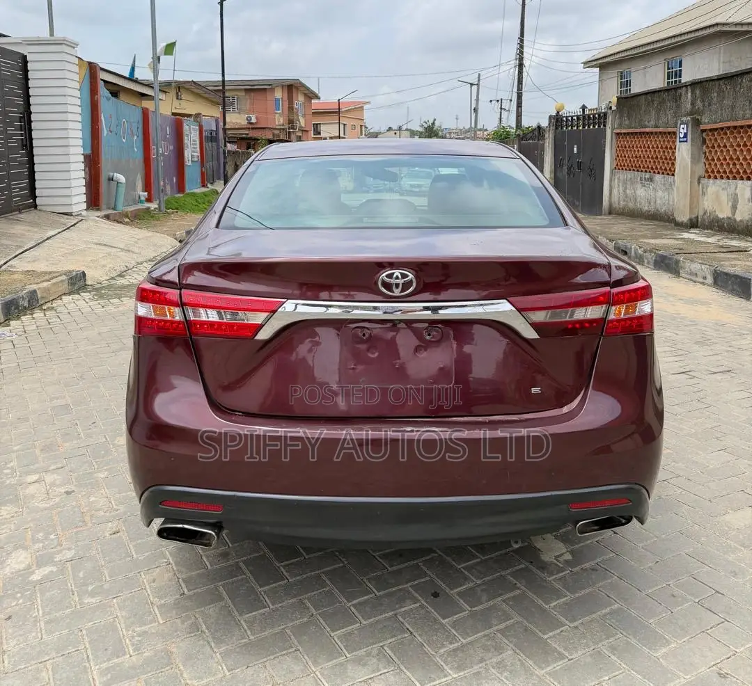 Toyota Avalon XLE 4dr Sedan (3.5L 6cyl 6A) 2014 Burgundy