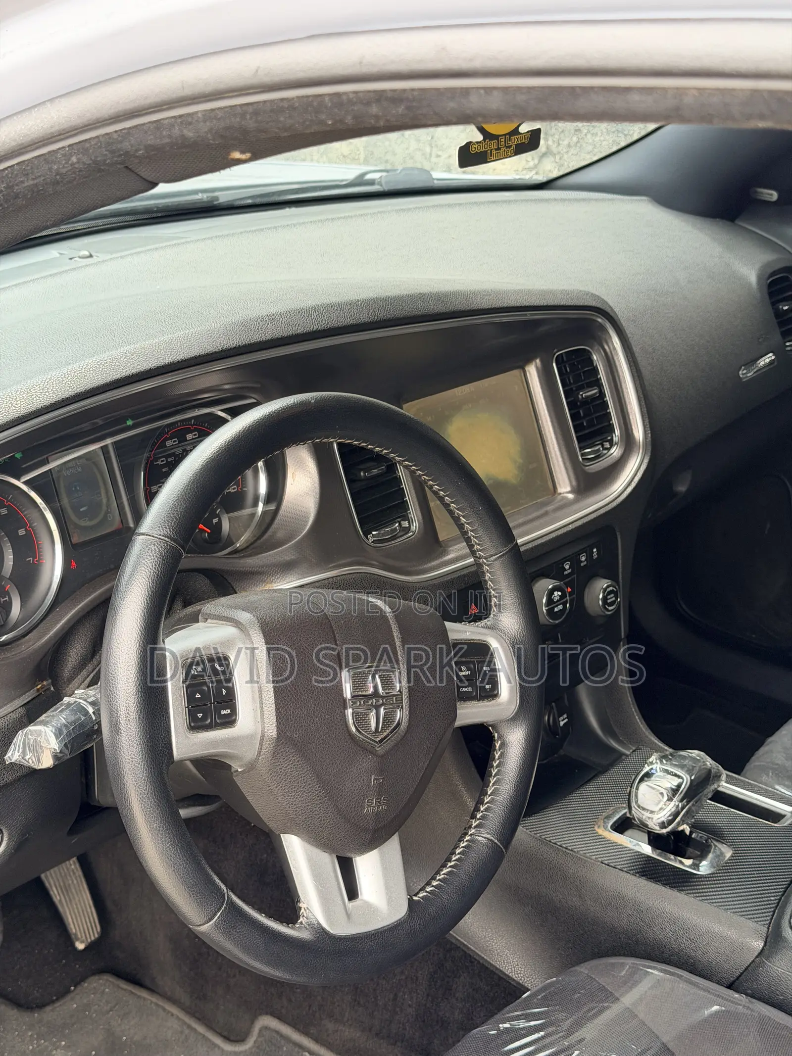 Dodge Charger SXT 4dr Sedan AWD (3.6L 6cyl 8A) 2014 Gray