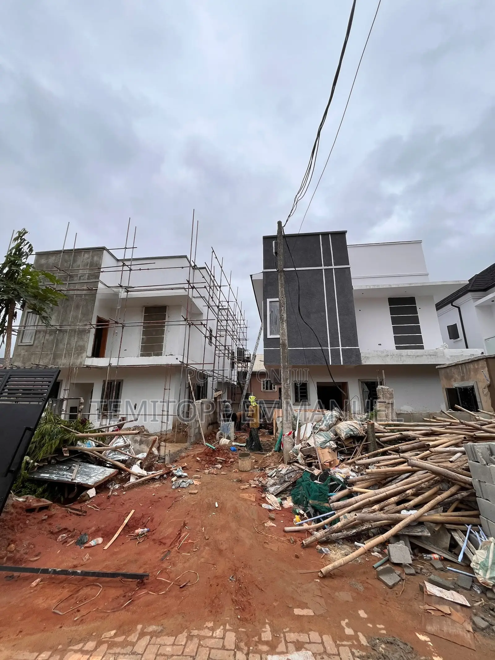 Furnished 4bdrm Duplex in GRA Phase 1 for sale