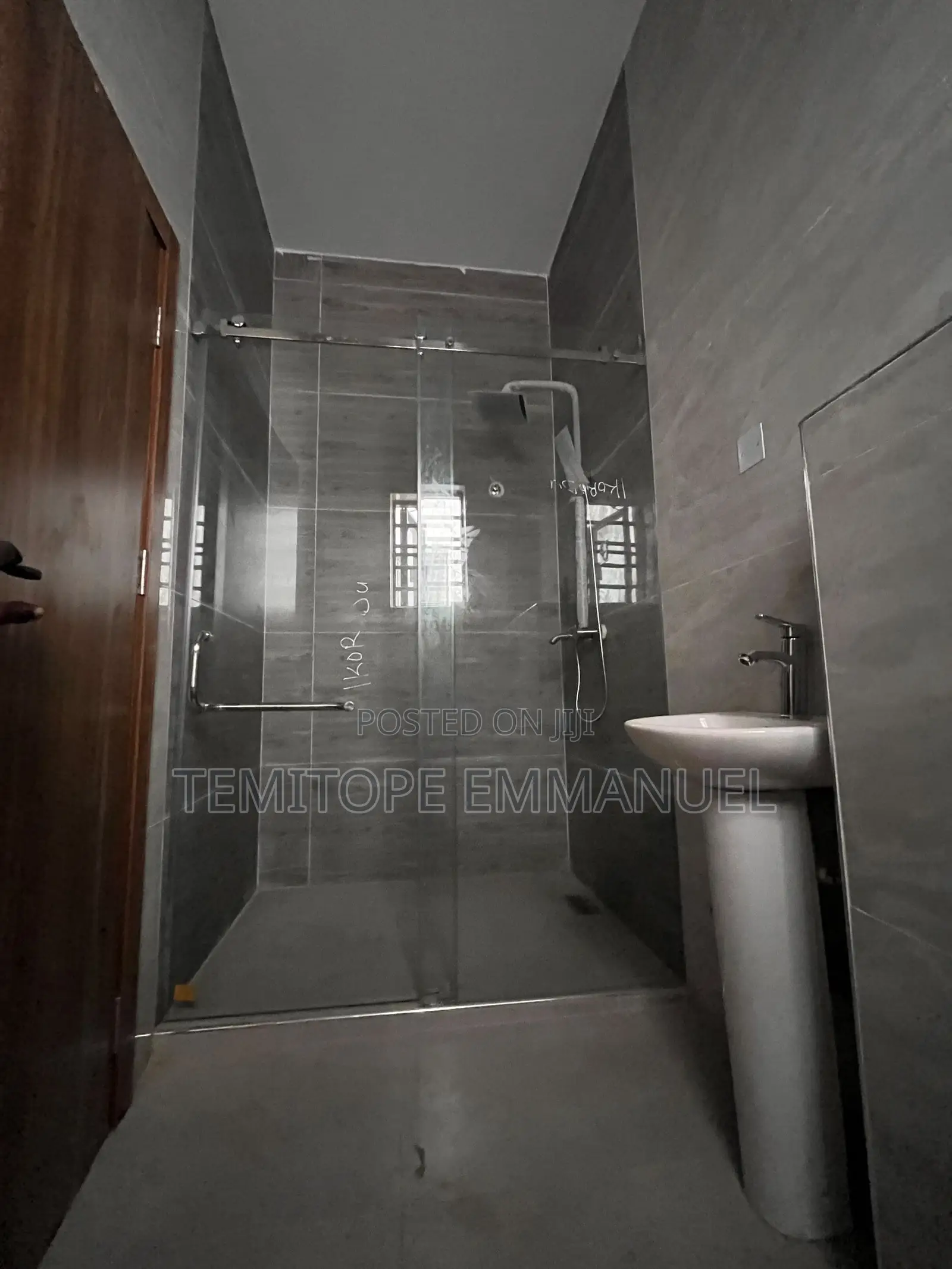Furnished 4bdrm Duplex in GRA Phase 1 for sale