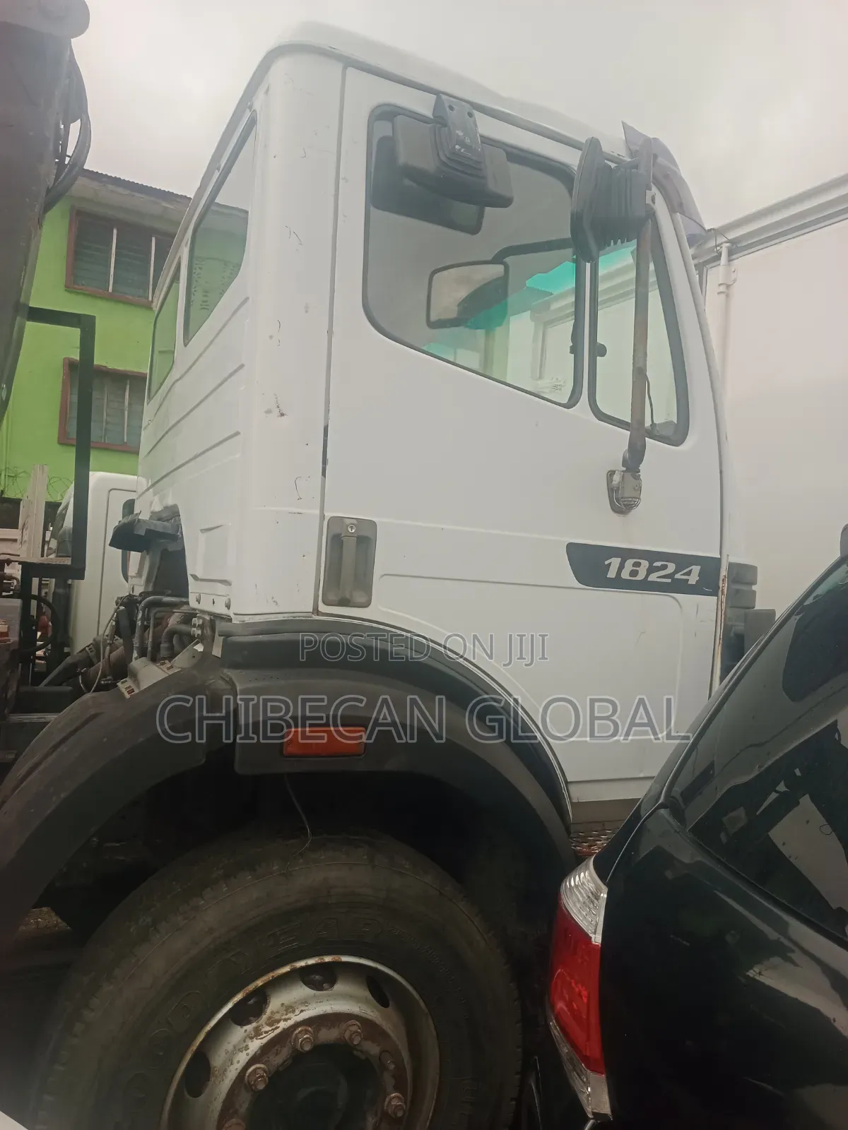 Mercedes Benz 1824 Truck With 6 Tons Hiab Crane 2004