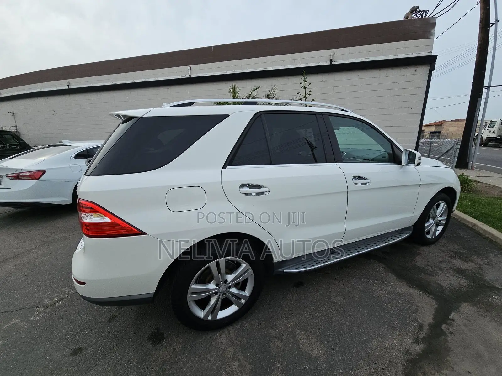 Mercedes-Benz M Class ML350 4MATIC 4dr SUV AWD (3.5L 6cyl 7A) 2014
