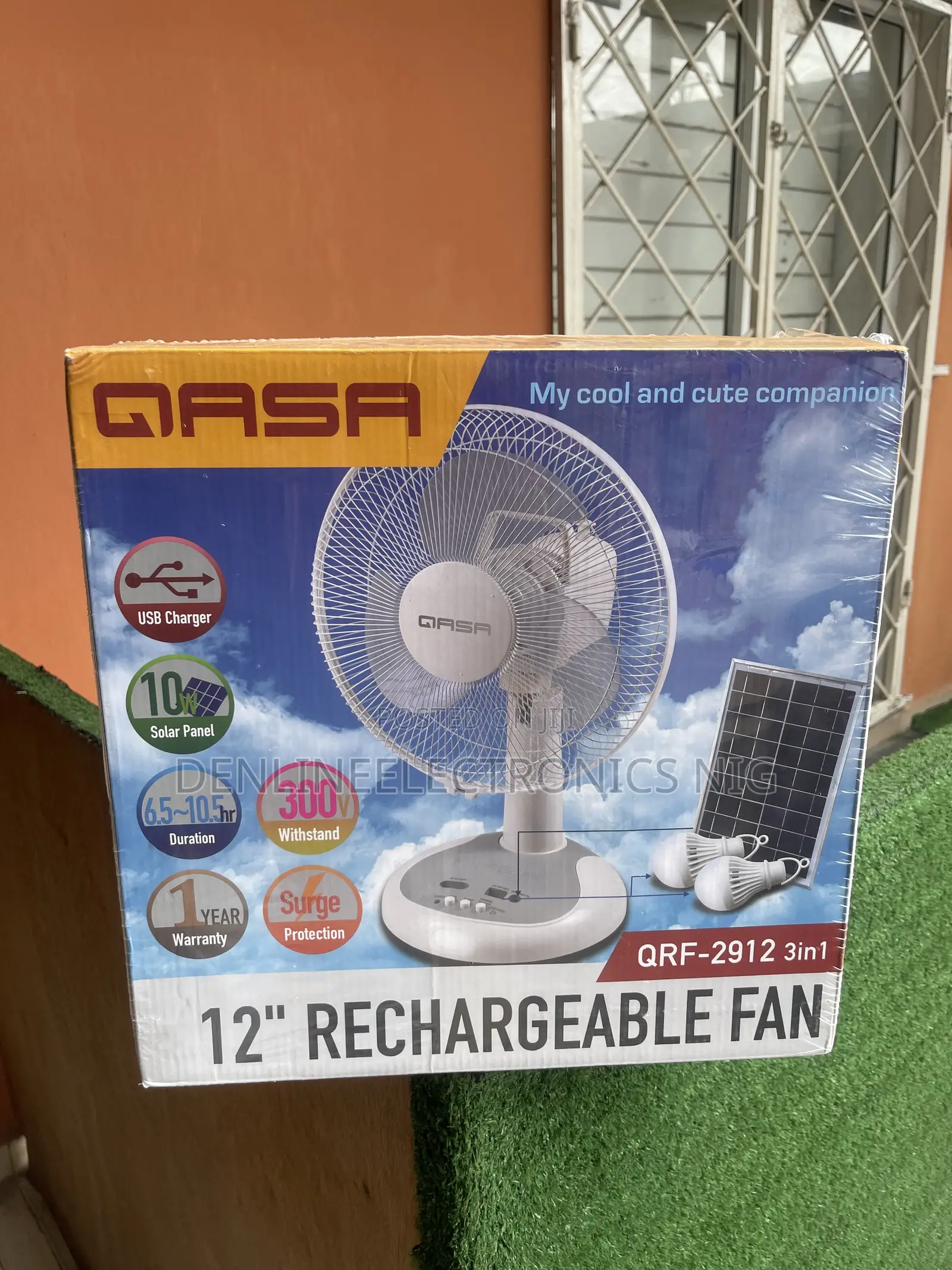 Qasa 12inches Electric and Solar Table Fan With Solar Panel and Bulbs