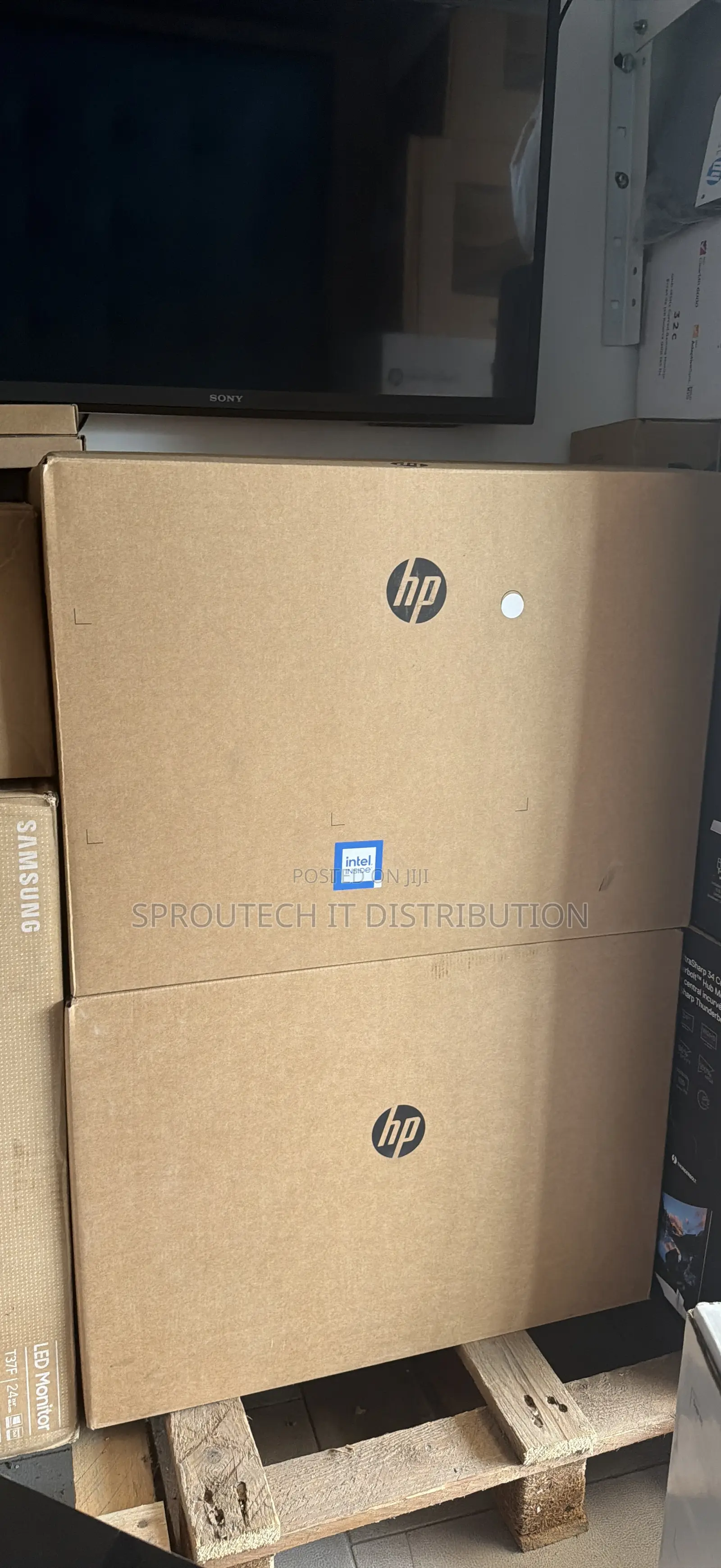 New HP ProOne 240 G10 All-in-One 8GB Intel Core Ultra 7 SSD 512GB