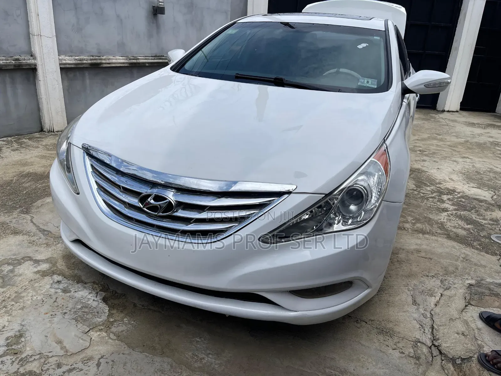 Hyundai Sonata Limited 2.0T Sedan (2.0L 4cyl 6A) 2011 White