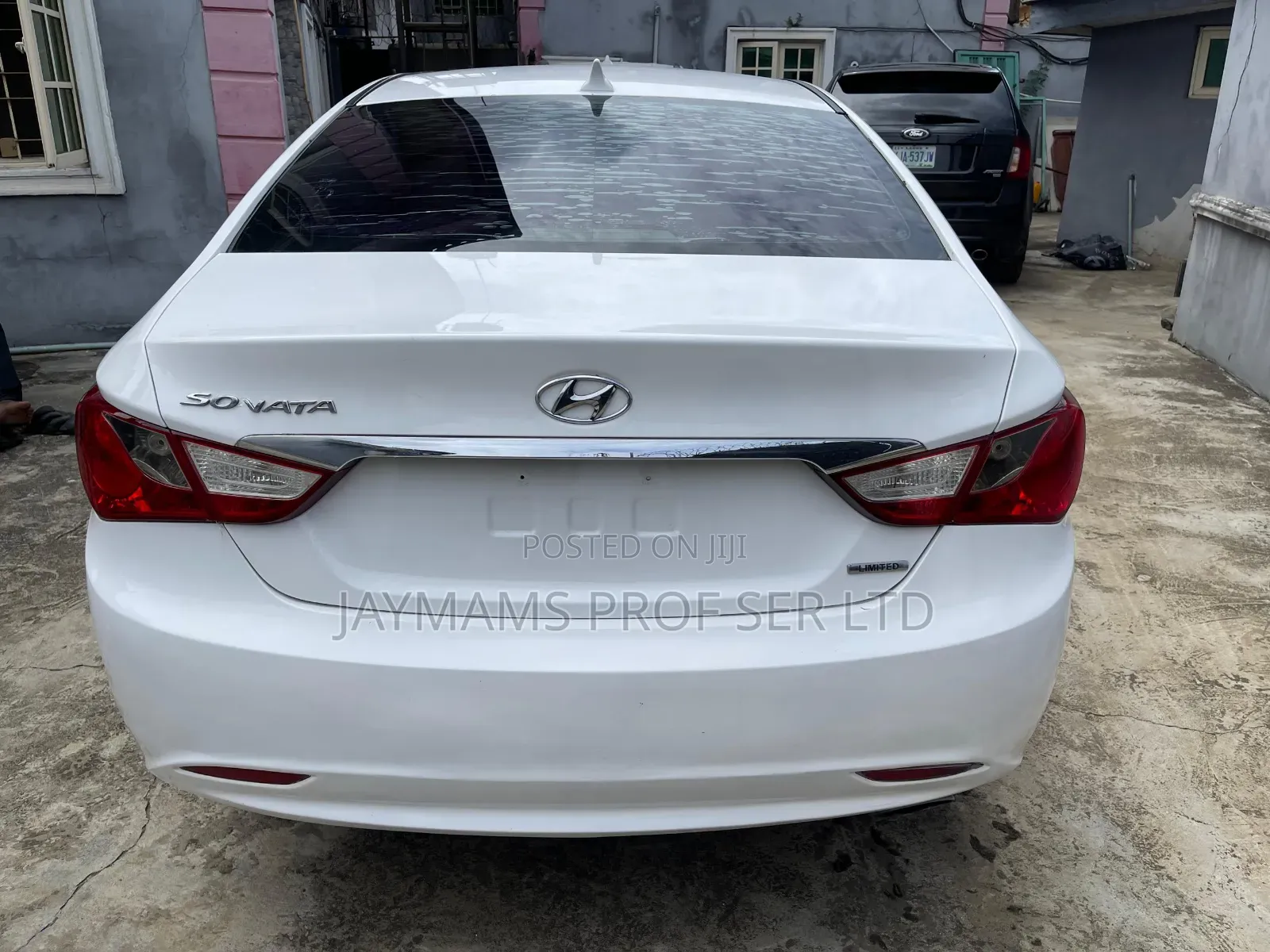 Hyundai Sonata Limited 2.0T Sedan (2.0L 4cyl 6A) 2011 White