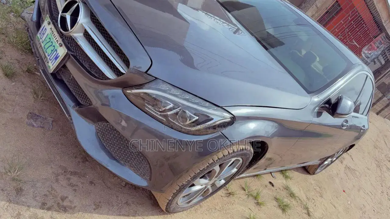 Mercedes-Benz C300 2016 Gray