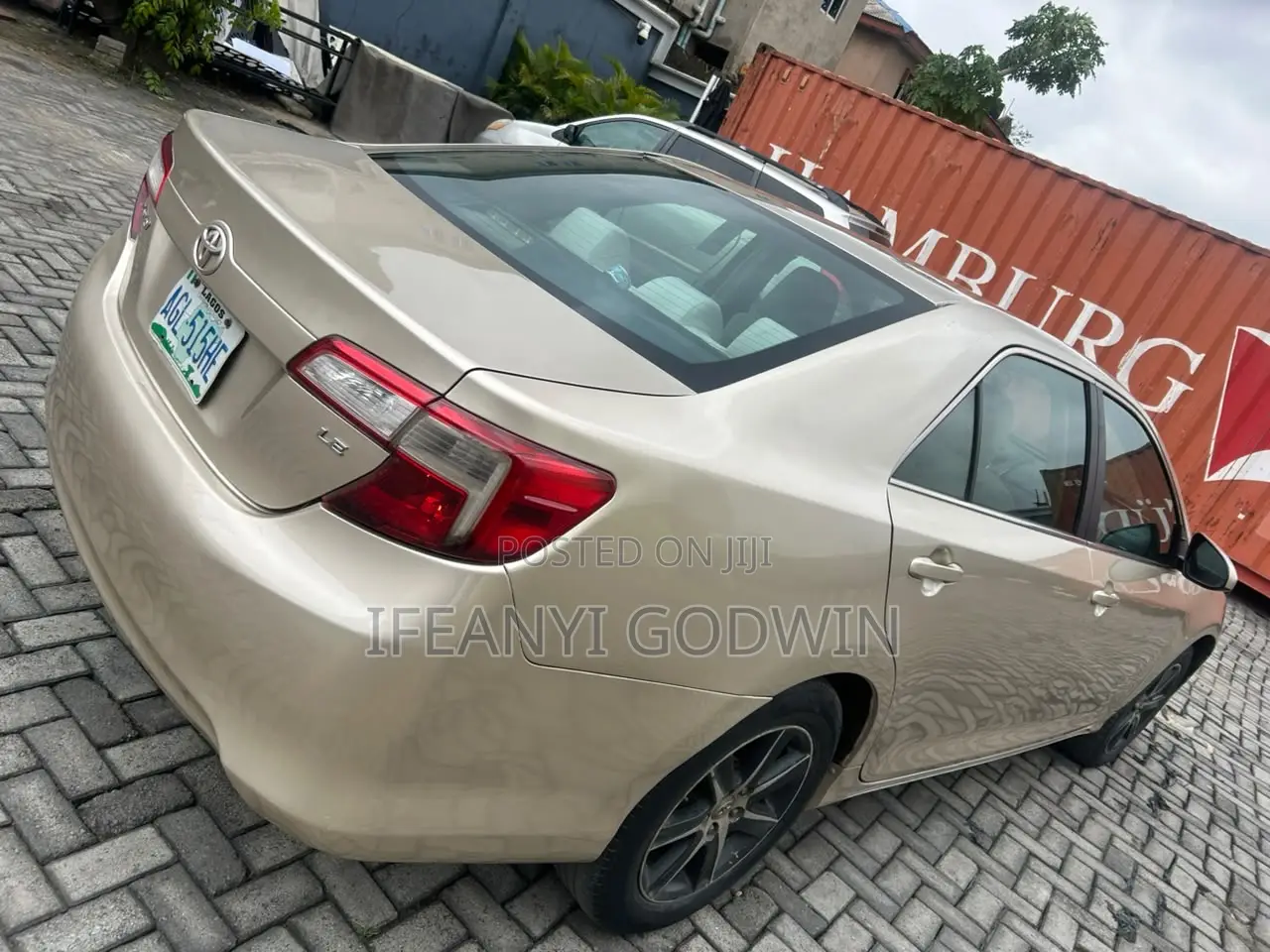 Toyota Camry 2013 Gold