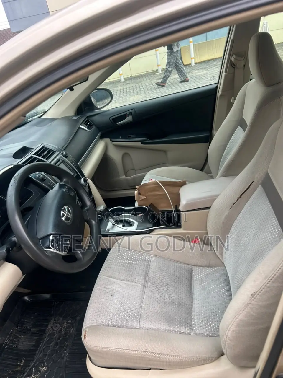 Toyota Camry 2013 Gold