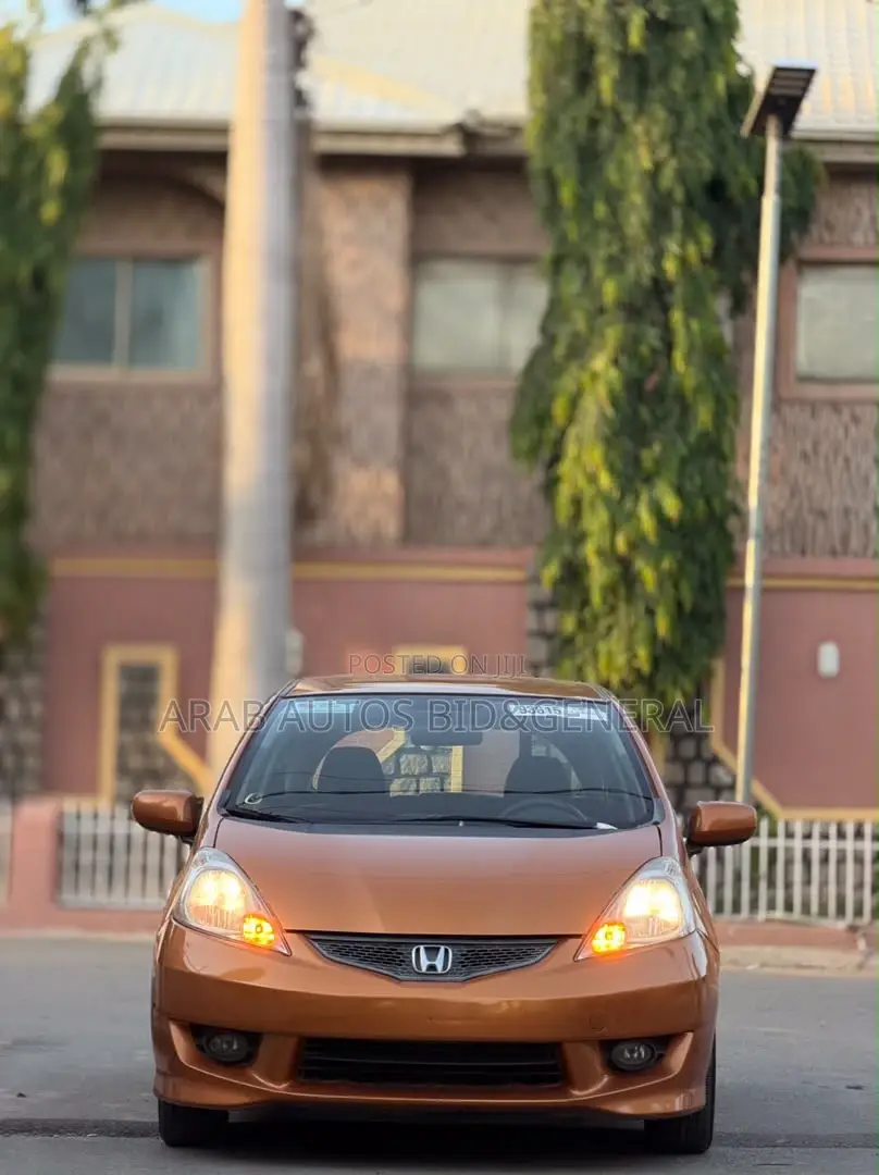 Honda Fit 2017 Gold
