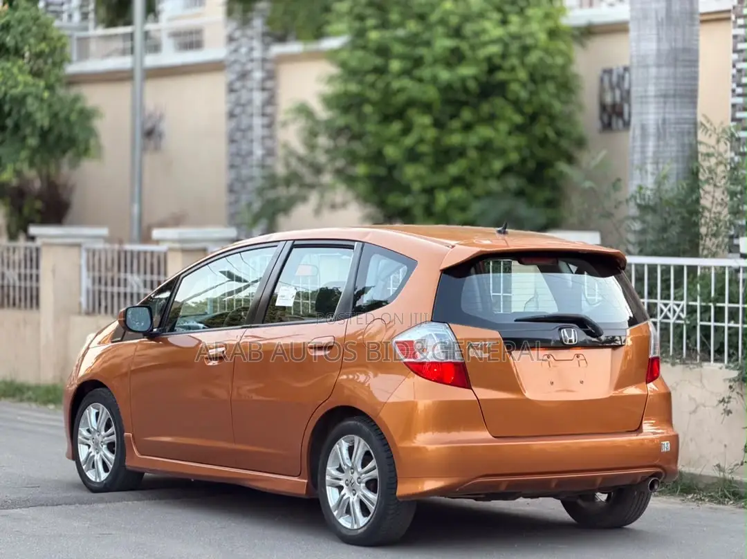 Honda Fit 2017 Gold