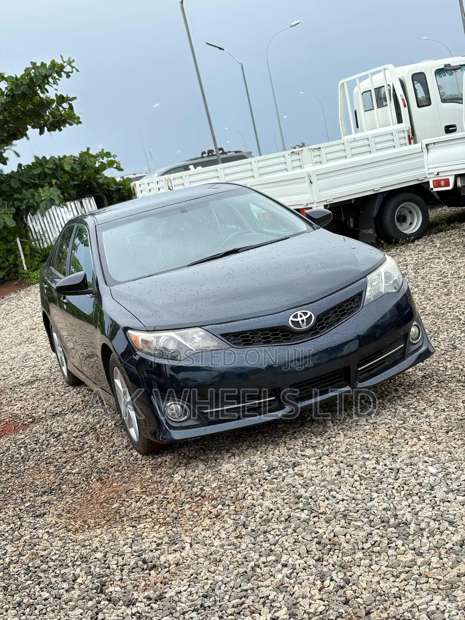 Toyota Camry SE 4dr Sedan (2.5L 4cyl 6A) 2013 Blue