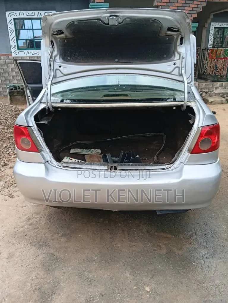 Toyota Corolla 2003 Silver