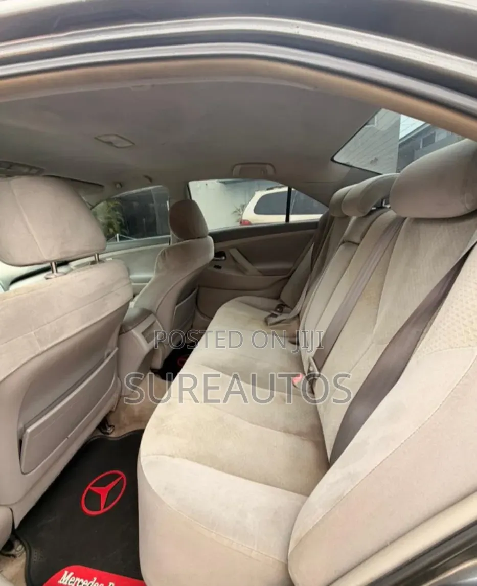 Toyota Camry 2009 Gray