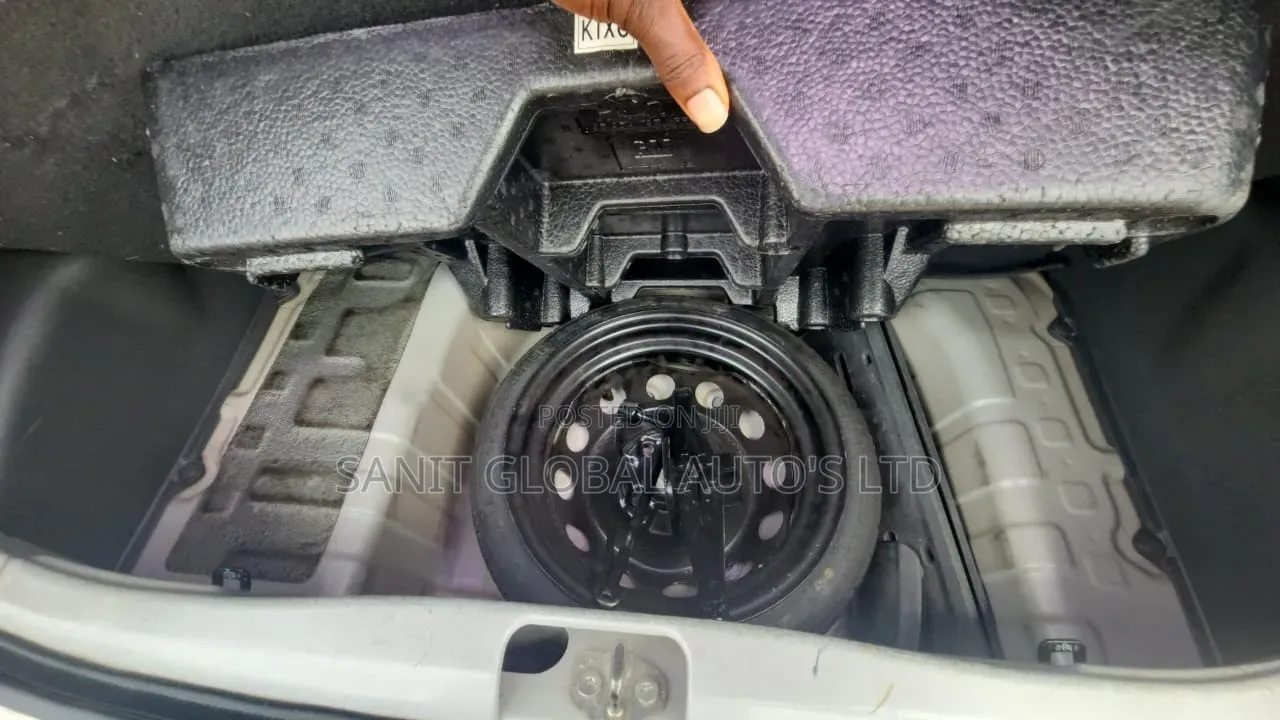 Chevrolet Spark 2011 Silver