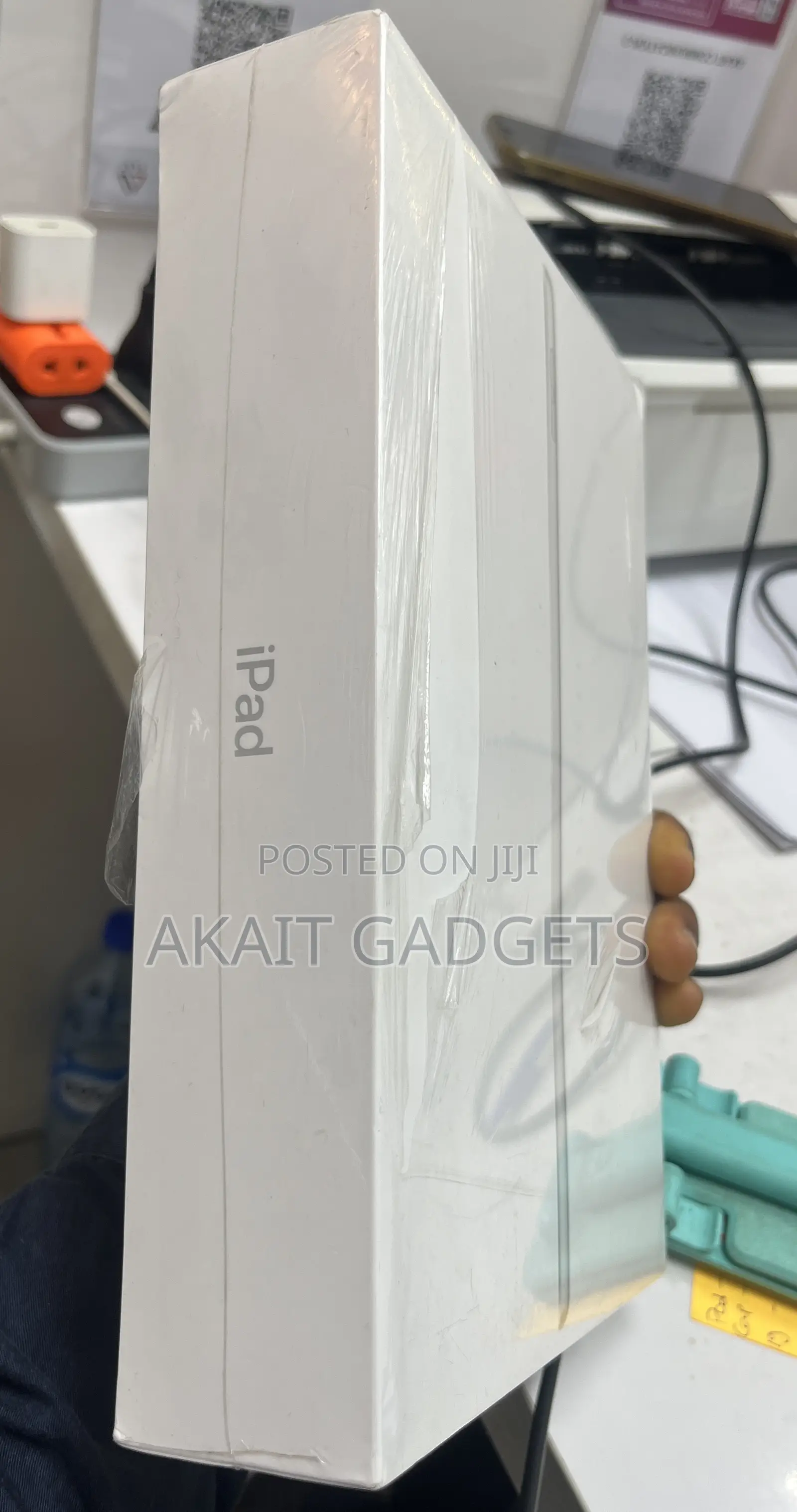 New Apple iPad 10.2 (2021) 256 GB Silver
