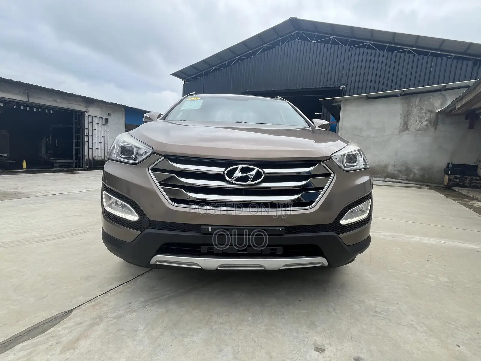 Hyundai Santa Fe 2016 Brown
