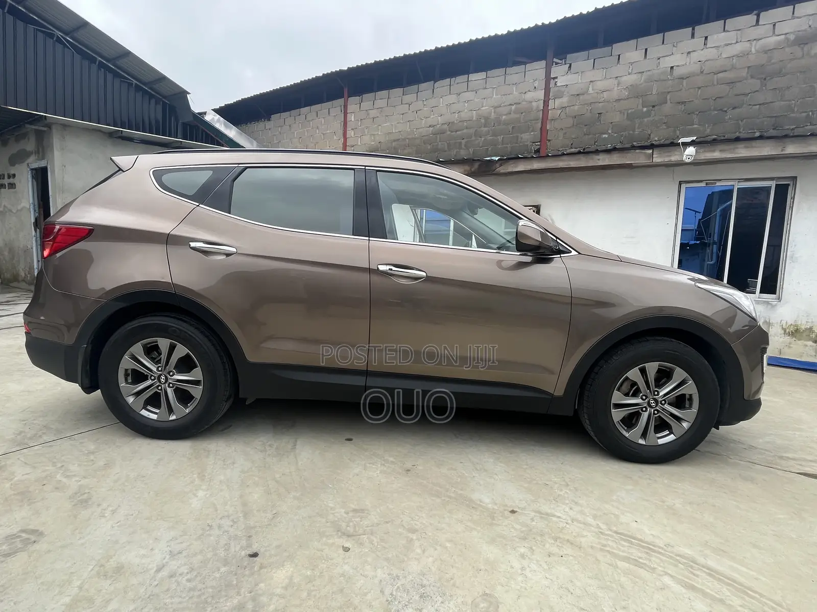Hyundai Santa Fe 2016 Brown