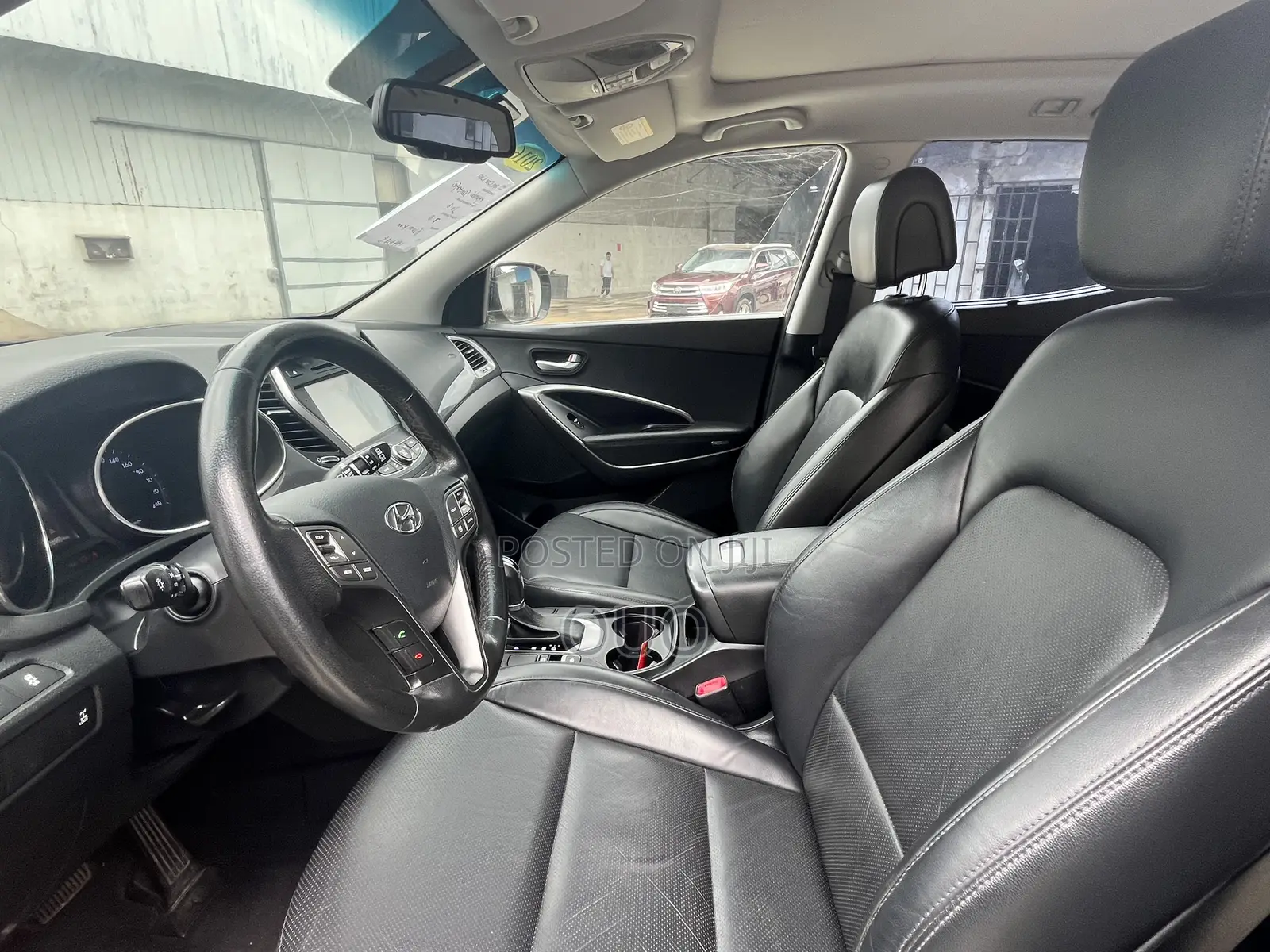 Hyundai Santa Fe 2016 Brown