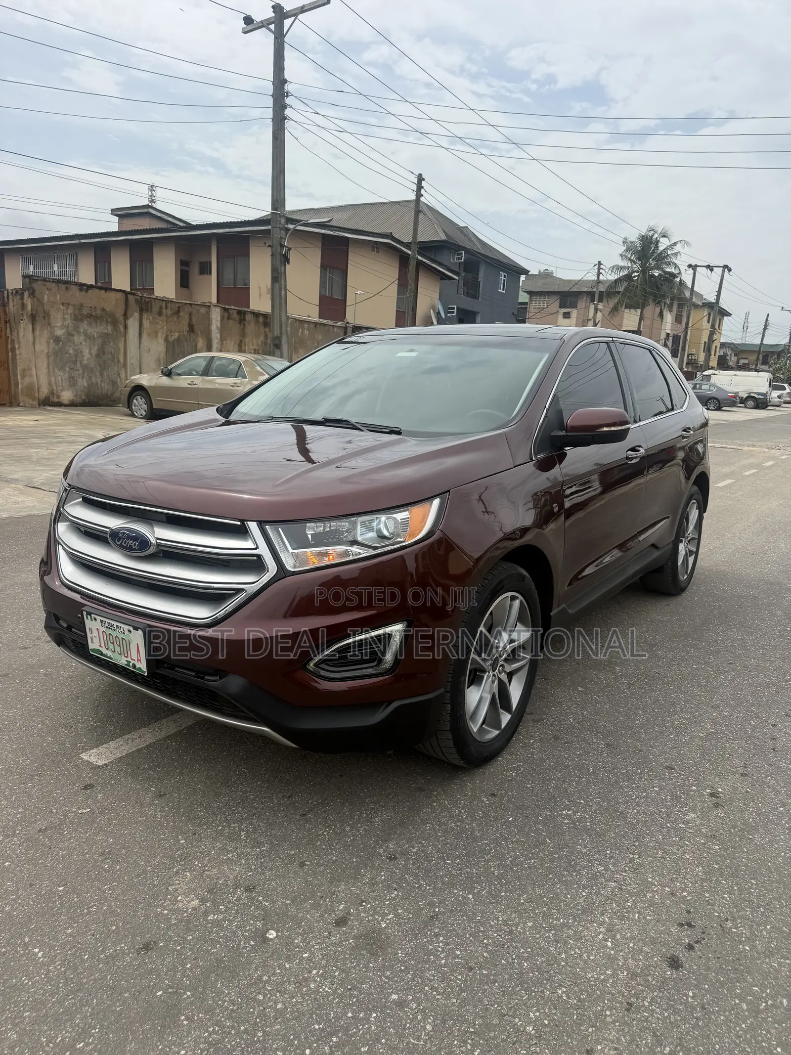 Ford Edge Titanium 4dr AWD 2017 Burgundy