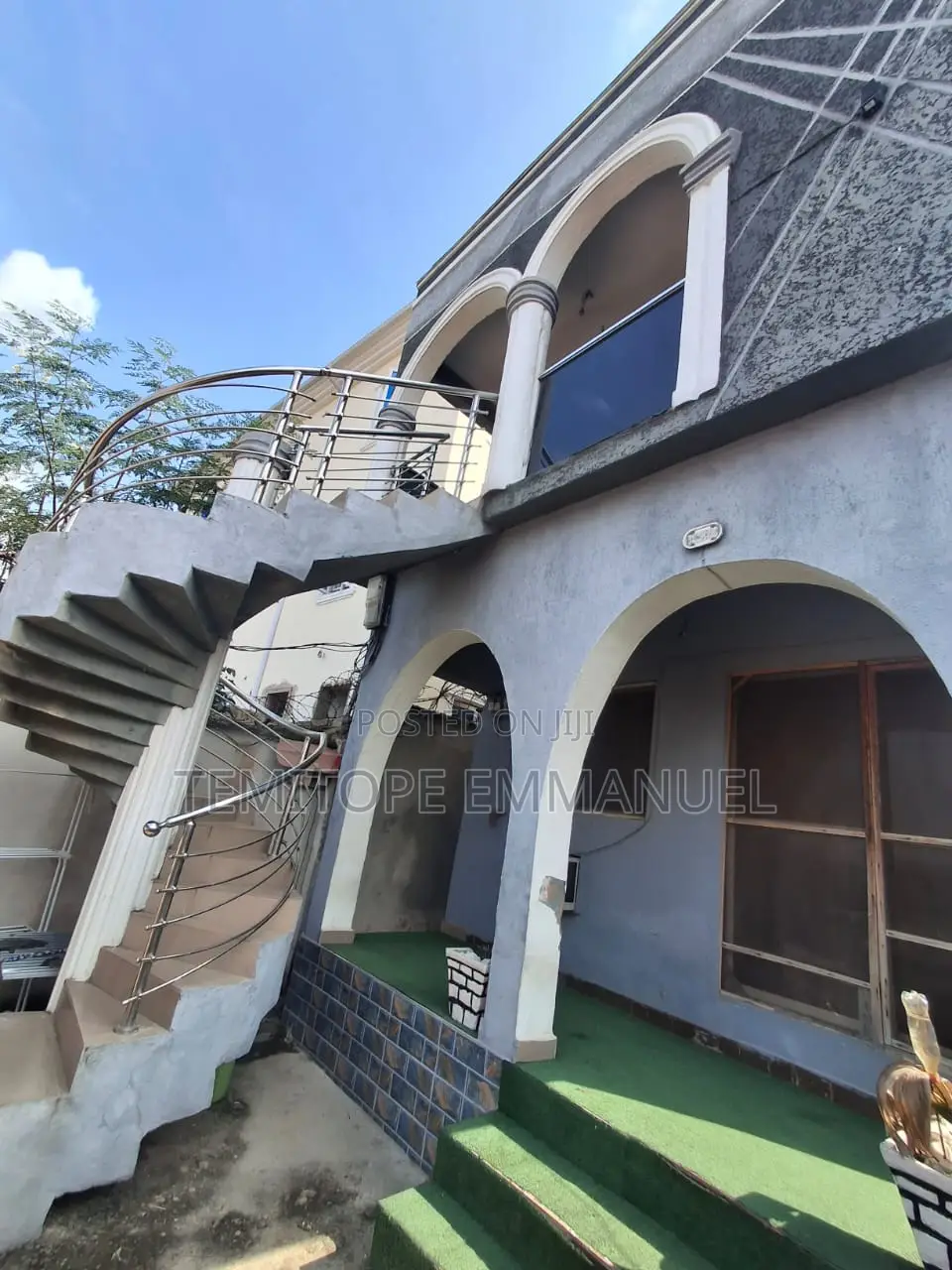 Furnished 6bdrm House in Ogba for sale