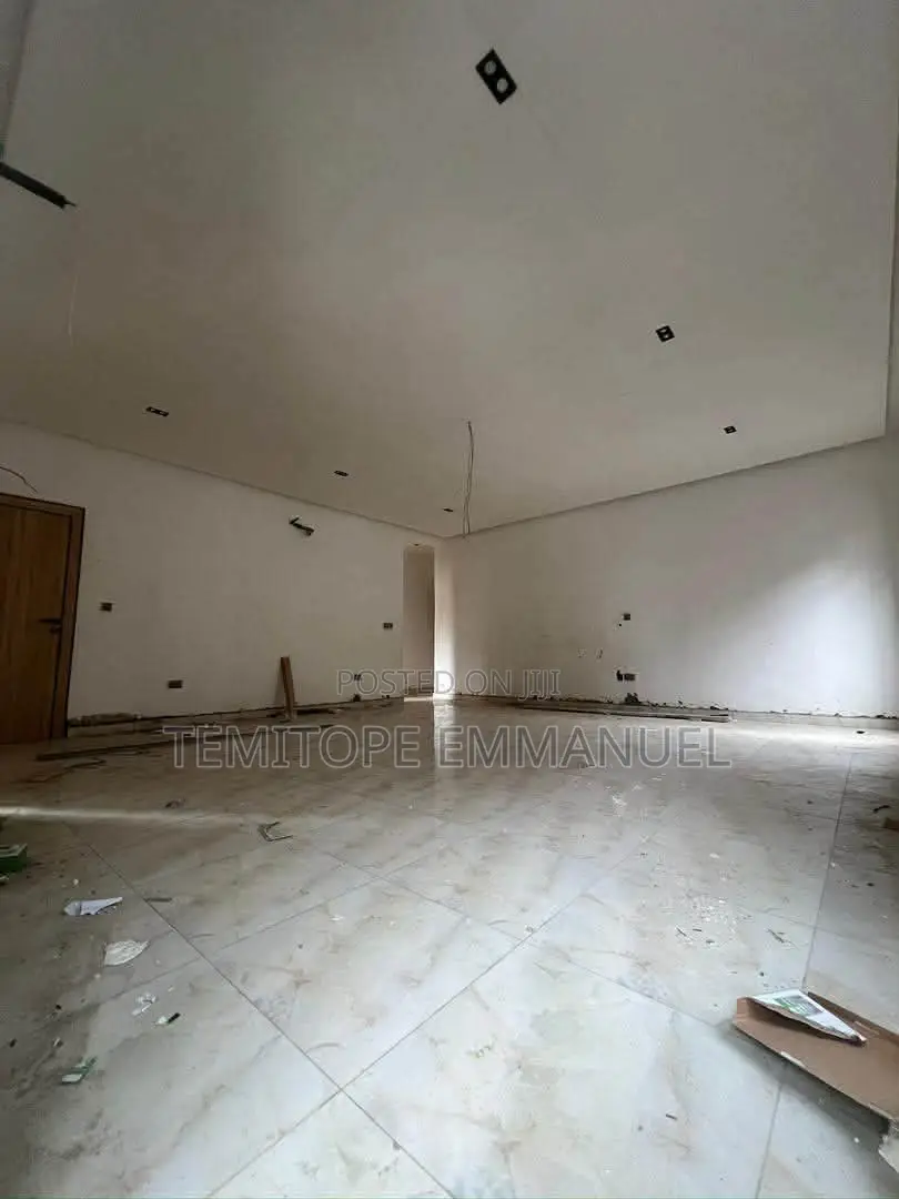 Furnished 2bdrm Apartment in Isheri North for sale