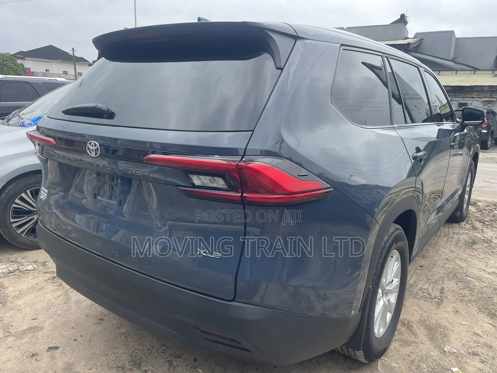 Toyota Highlander XLE AWD 2024 Blue