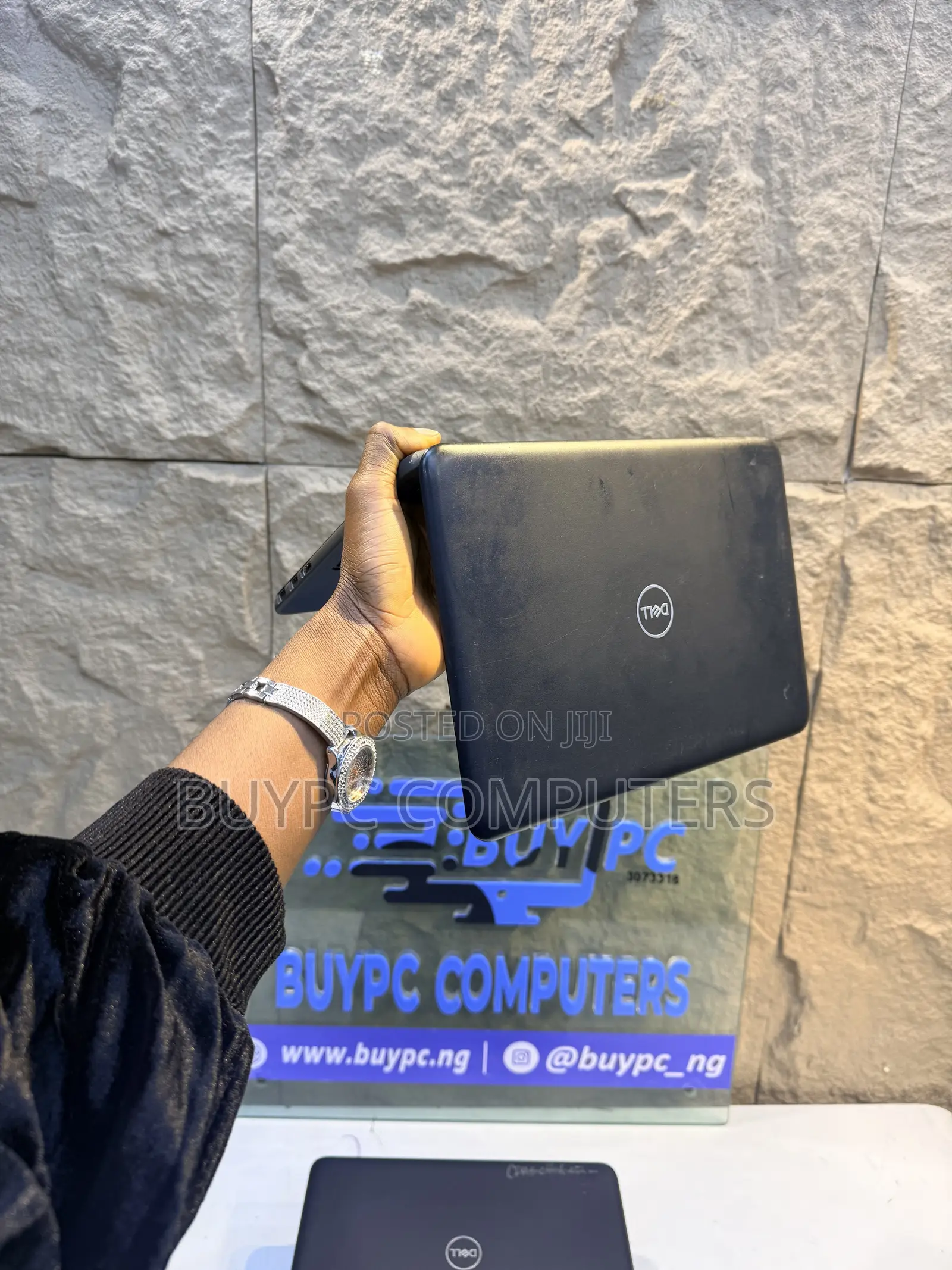 Laptop Dell Latitude 3190 4GB Intel SSD 60GB
