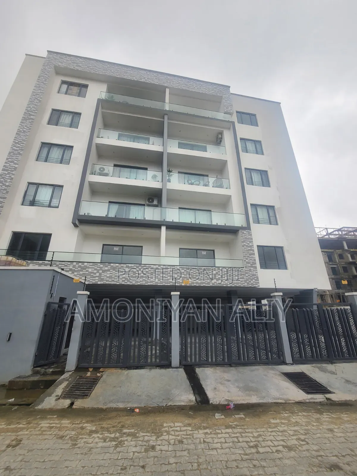 2bdrm Apartment in Freedom Way Lekki, Ikate for sale