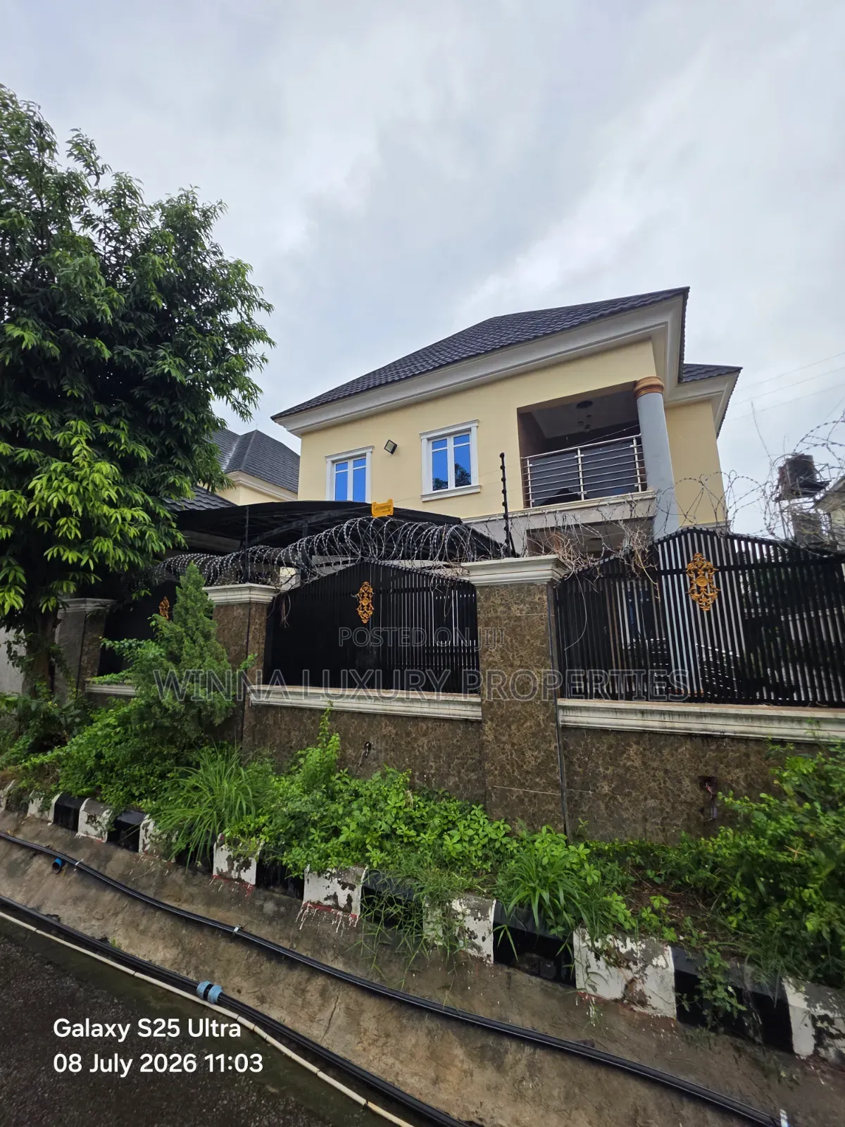 4bdrm Duplex in Urban Dwell, Lugbe District for rent