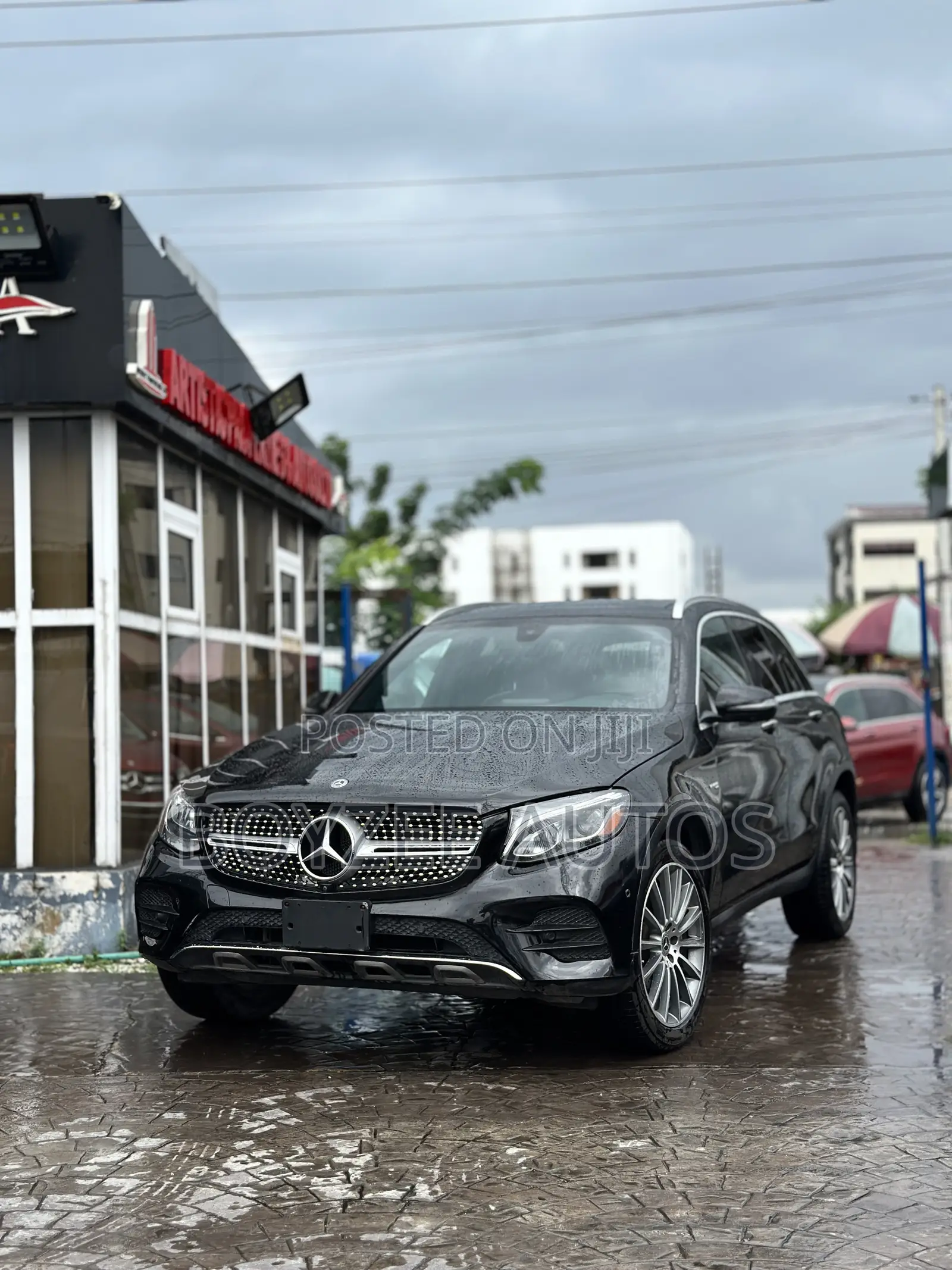 Mercedes-Benz C300 2019 Black