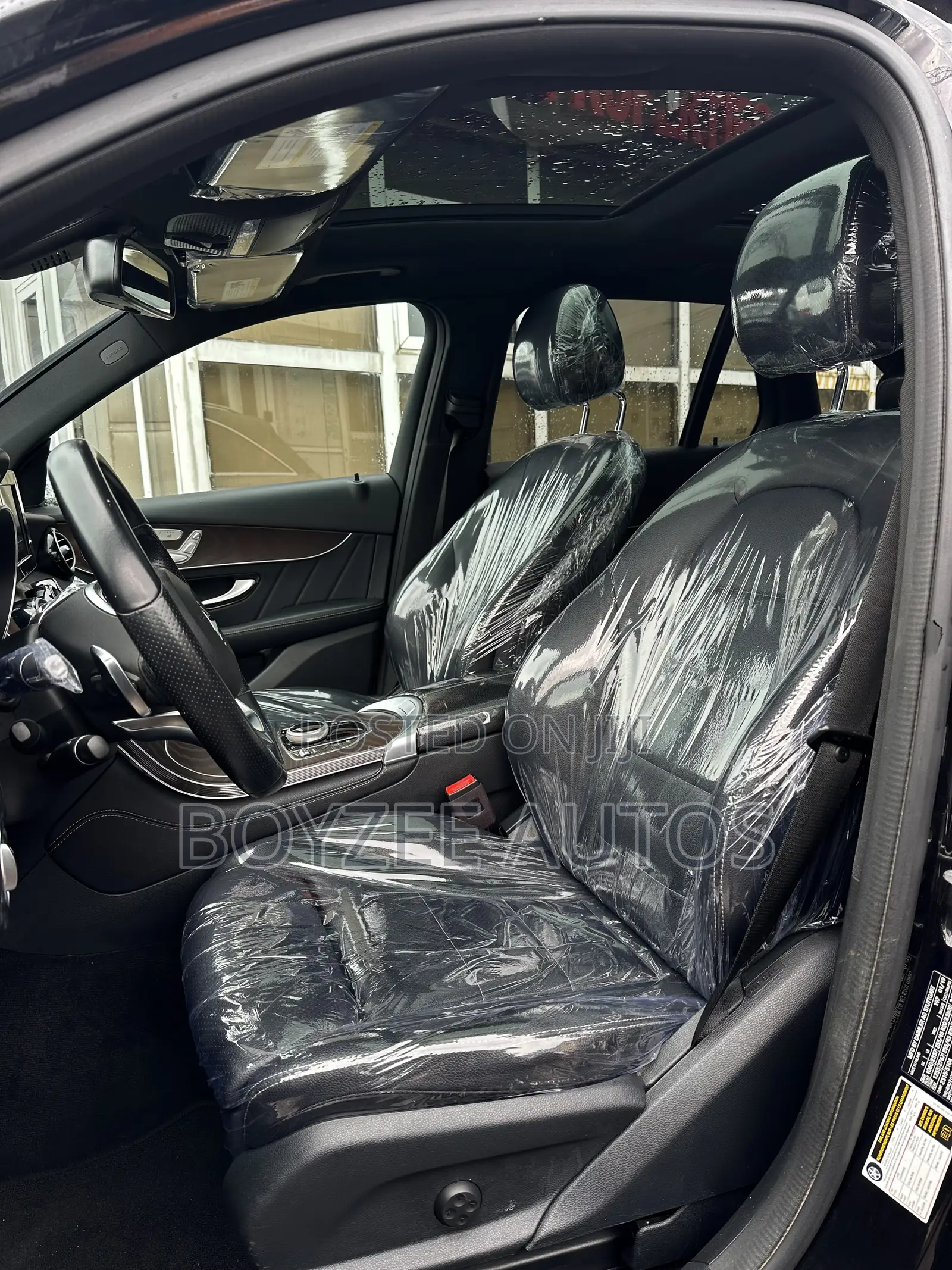 Mercedes-Benz C300 2019 Black