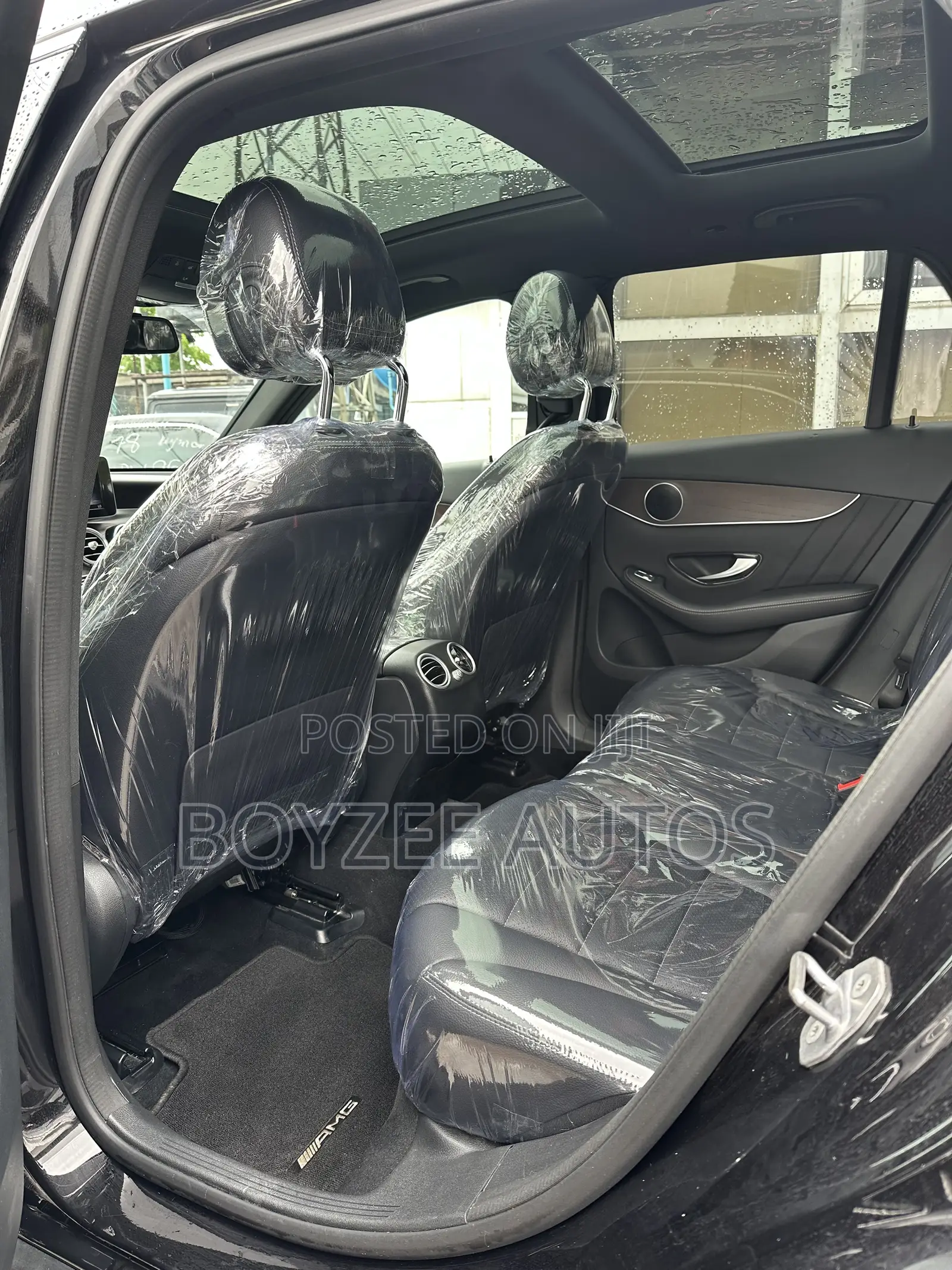 Mercedes-Benz C300 2019 Black