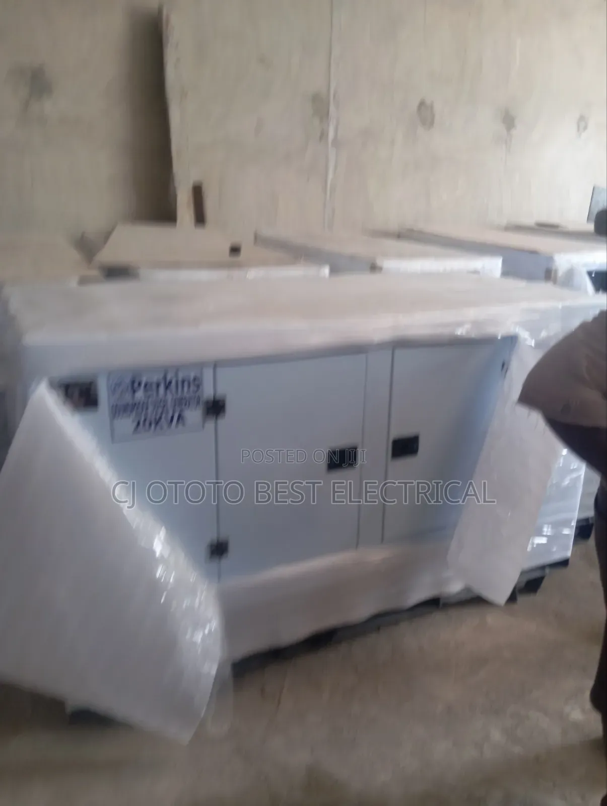 20kva Brand New Generator Soundproof 2 Years Warranty