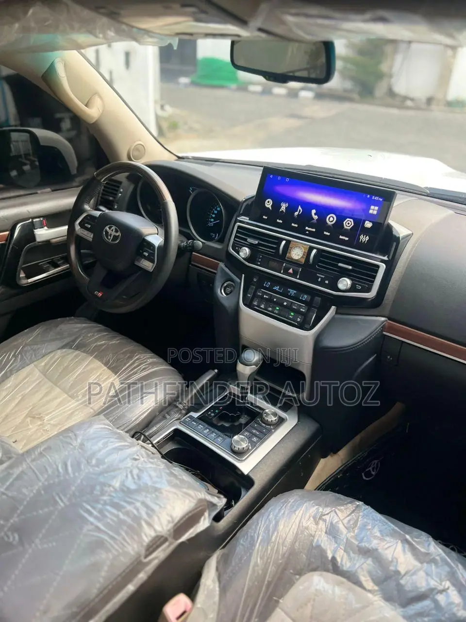 Toyota Land Cruiser 4.5 V8 GX-R 2012 White