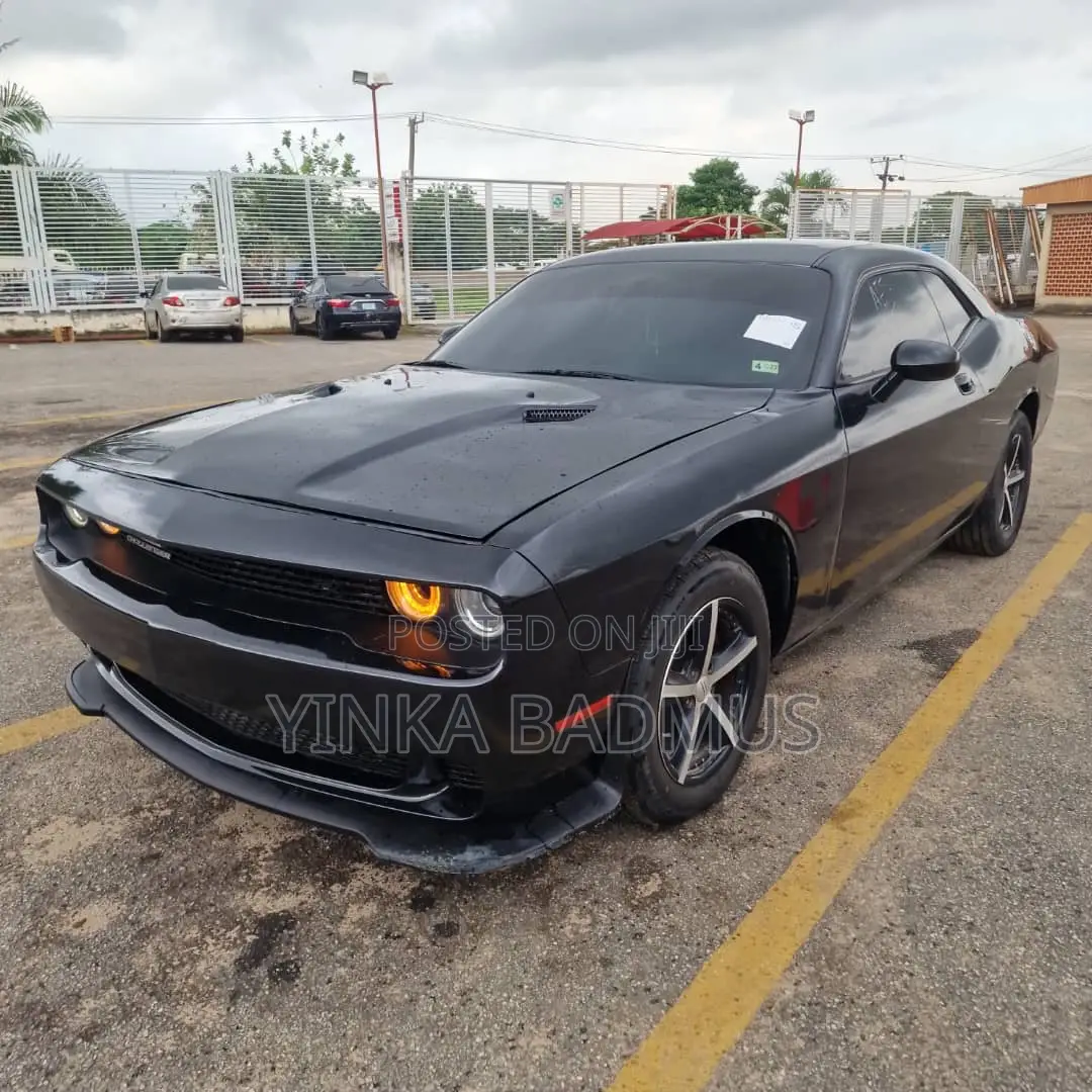 Dodge Challenger 2011 Black