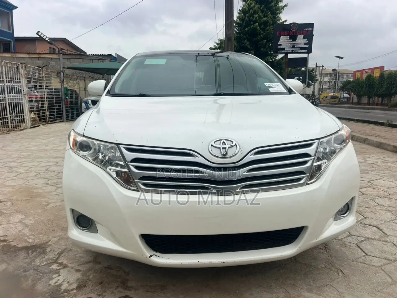 Toyota Venza XLE 2011 White