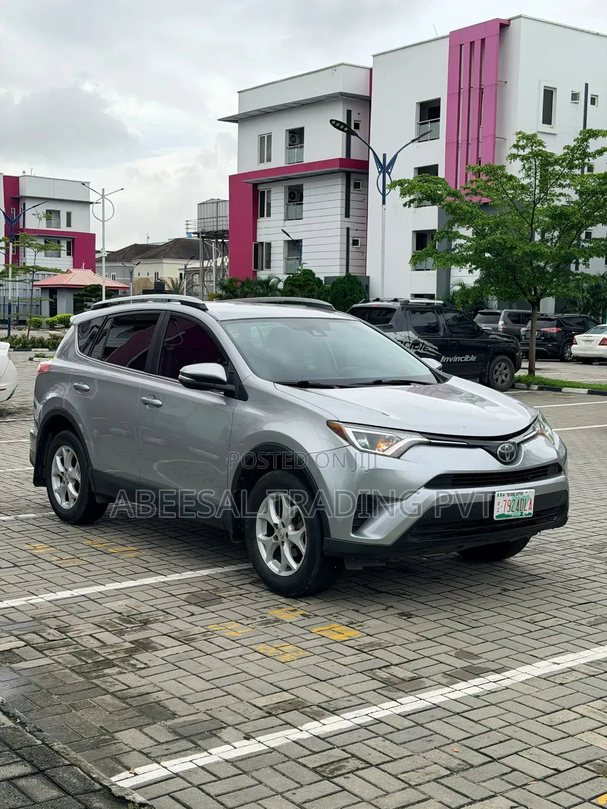 Toyota RAV4 2017 Gray