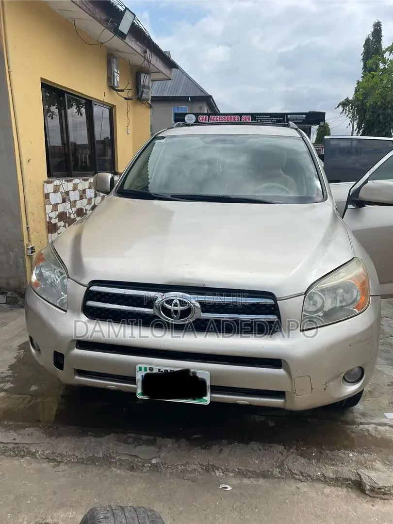 Toyota RAV4 2007 Gold