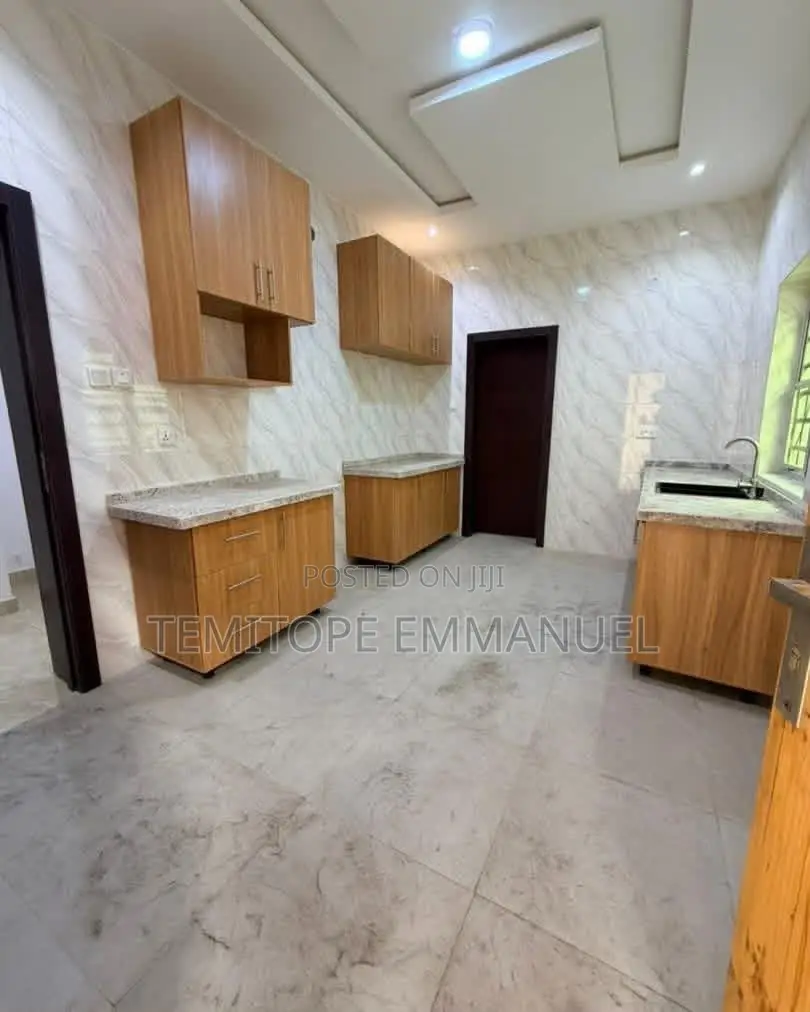 Furnished 3bdrm Apartment in GRA Phase 2 Shangisha for sale