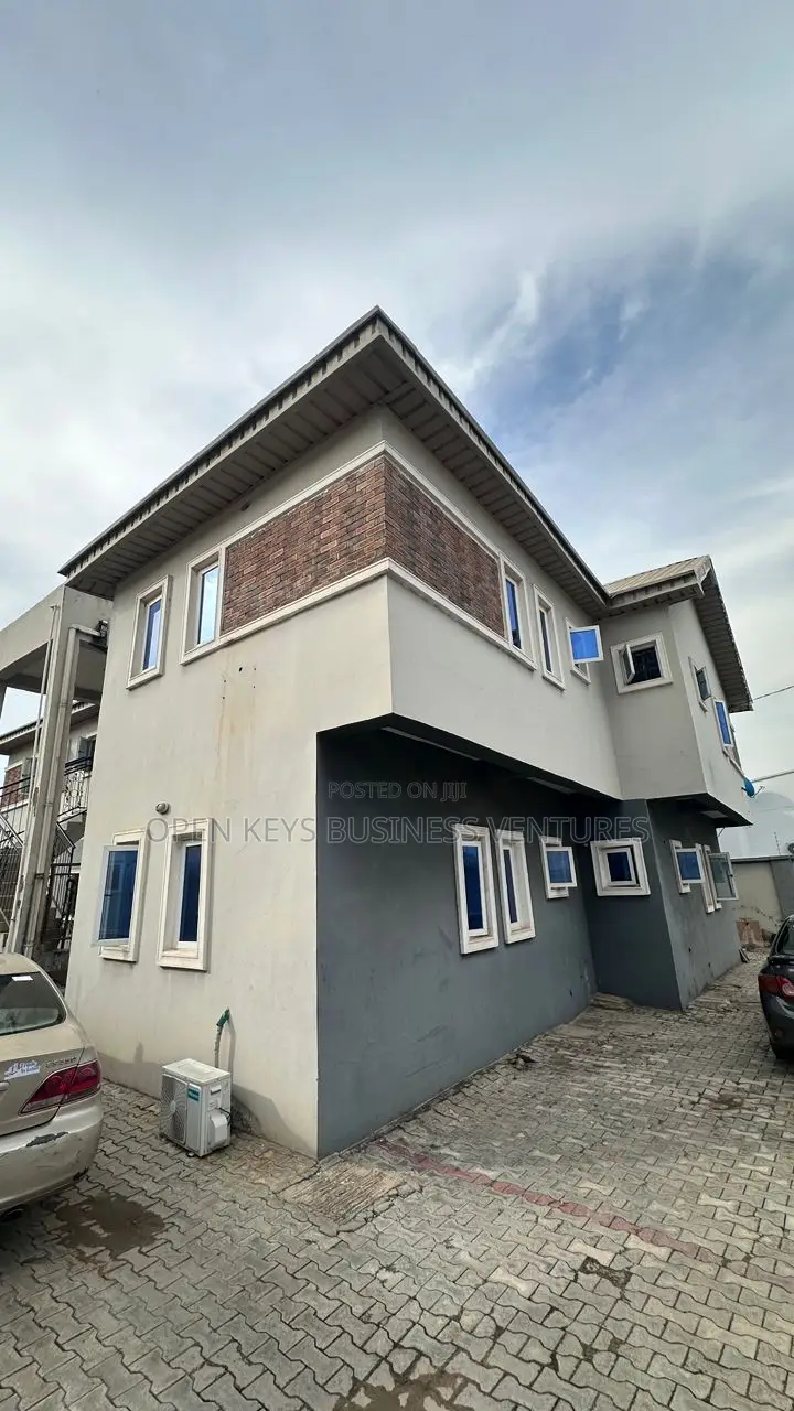 Furnished 2bdrm Block of Flats in Oluode, Oluyole Estate for sale
