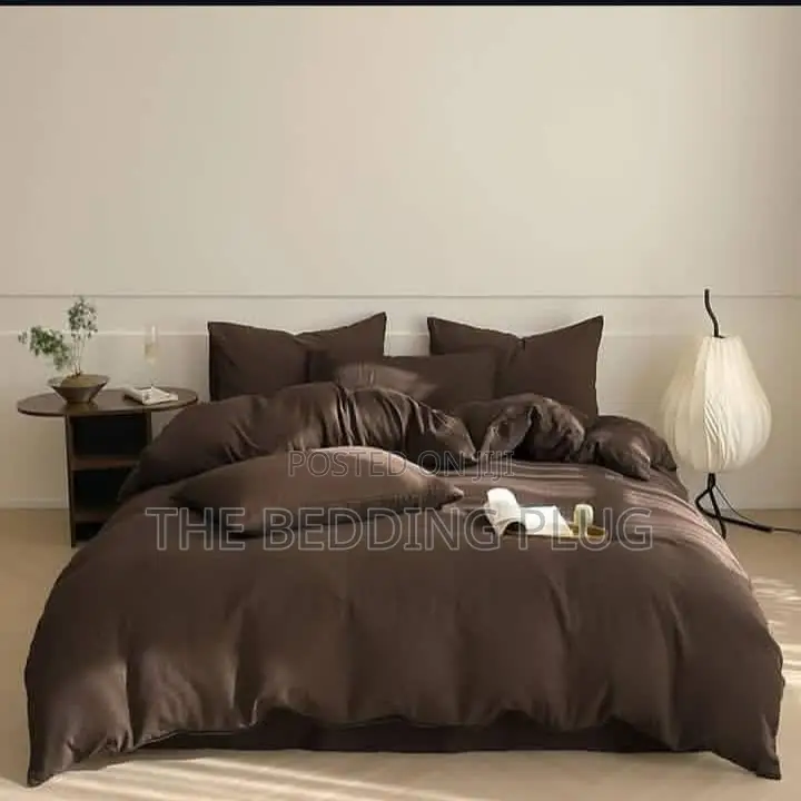 100% American Cotton Chocolate Brown Duvet and Bedsheet Set (6x6)