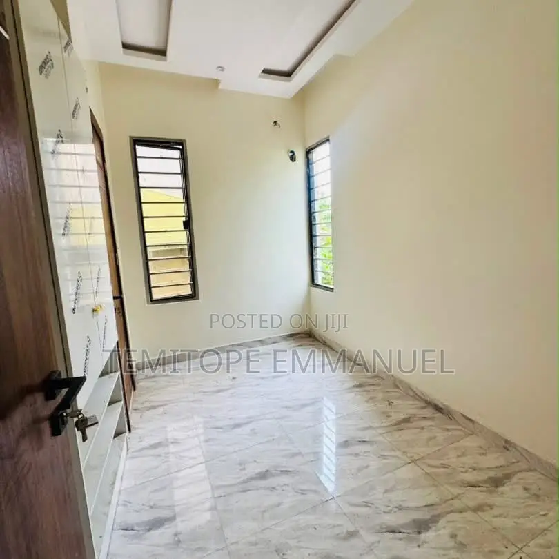 Furnished 4bdrm Duplex in Gbagada for sale