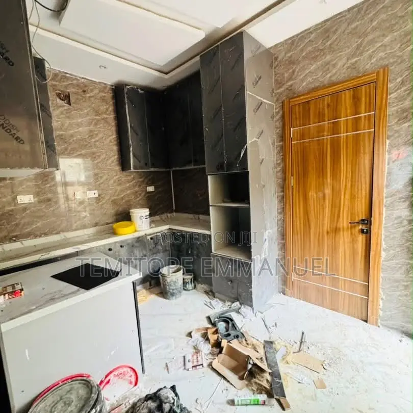 Furnished 4bdrm Duplex in Gbagada for sale