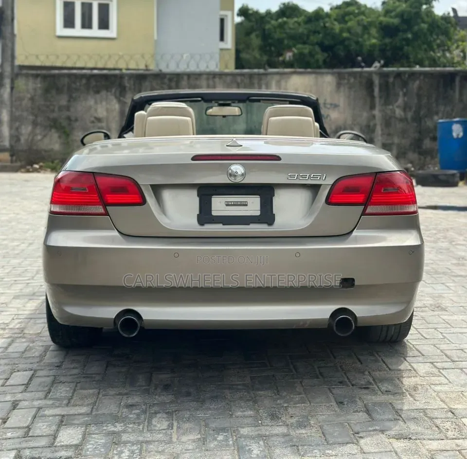 BMW 325i 2009 Gold