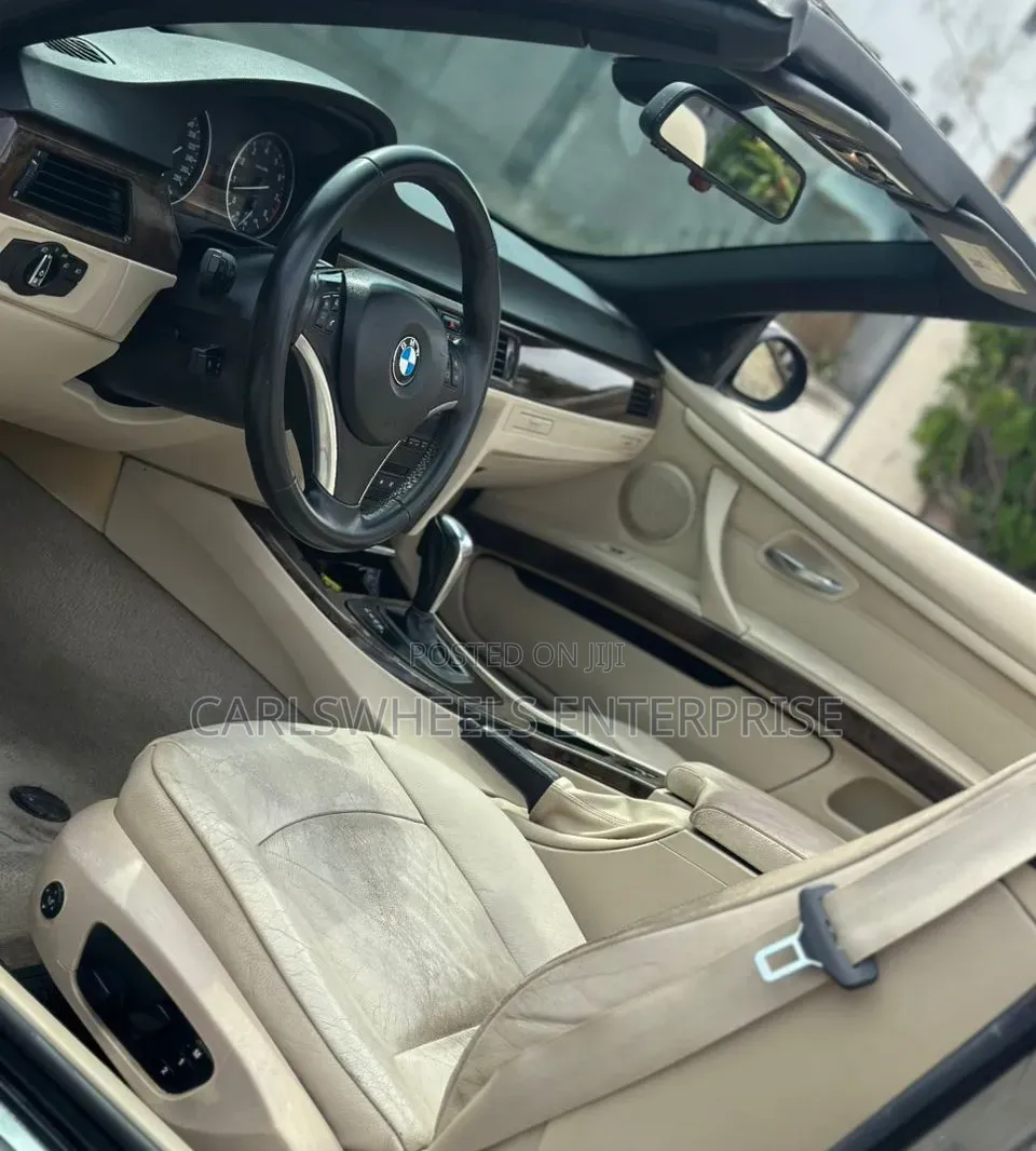 BMW 325i 2009 Gold