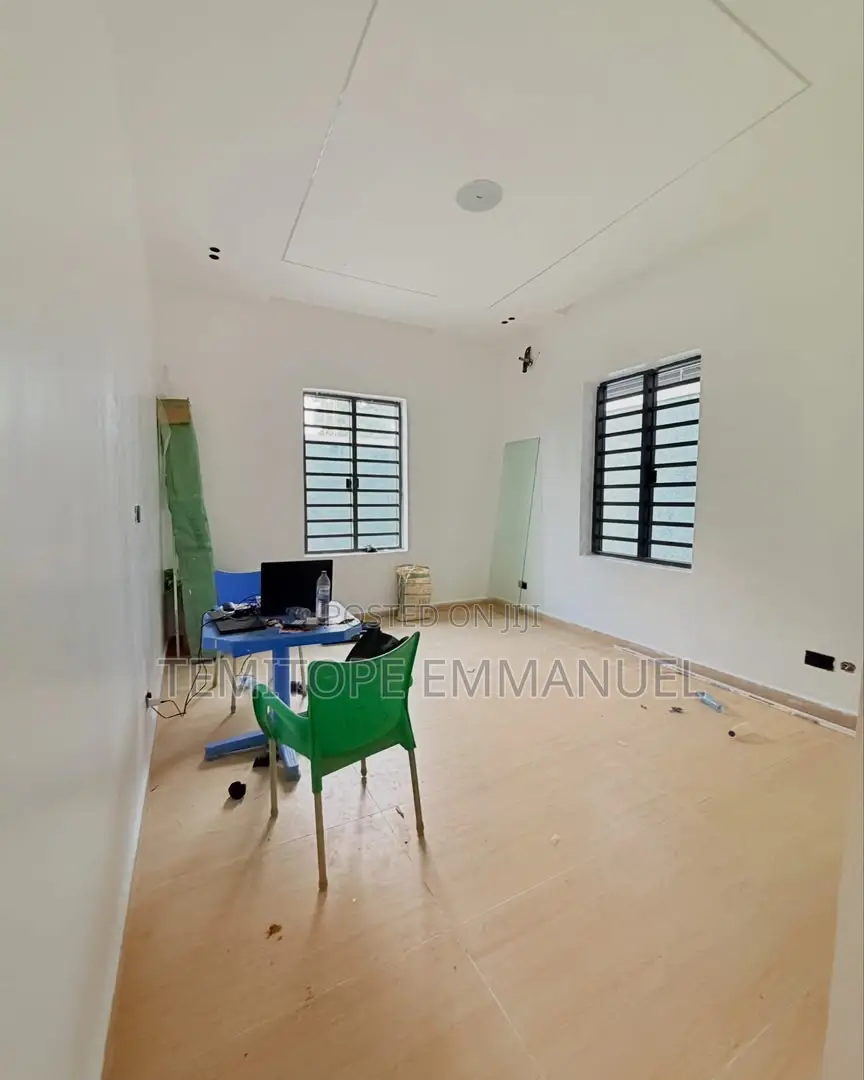 Furnished 1bdrm Apartment in Ikeja GRA for sale