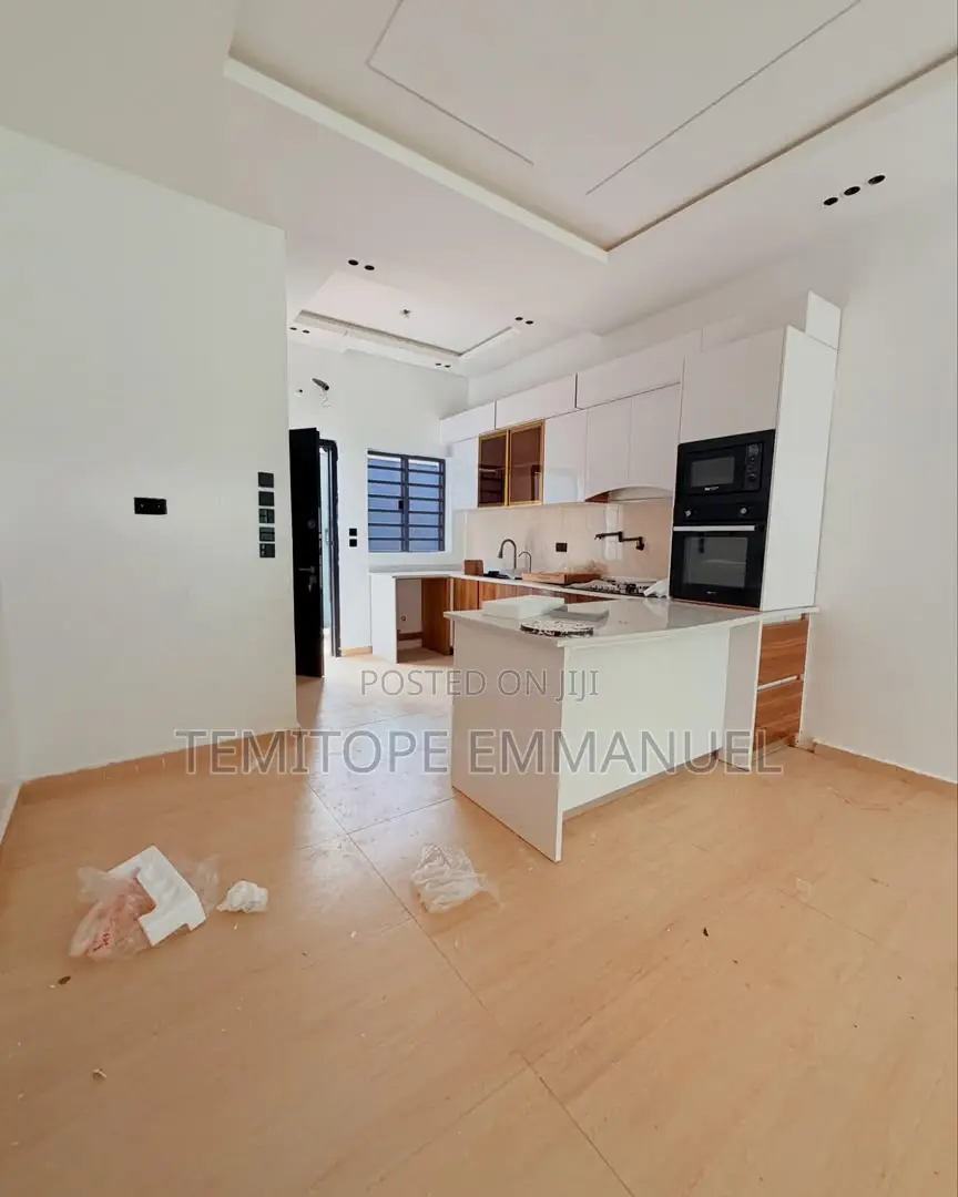 Furnished 1bdrm Apartment in Ikeja GRA for sale