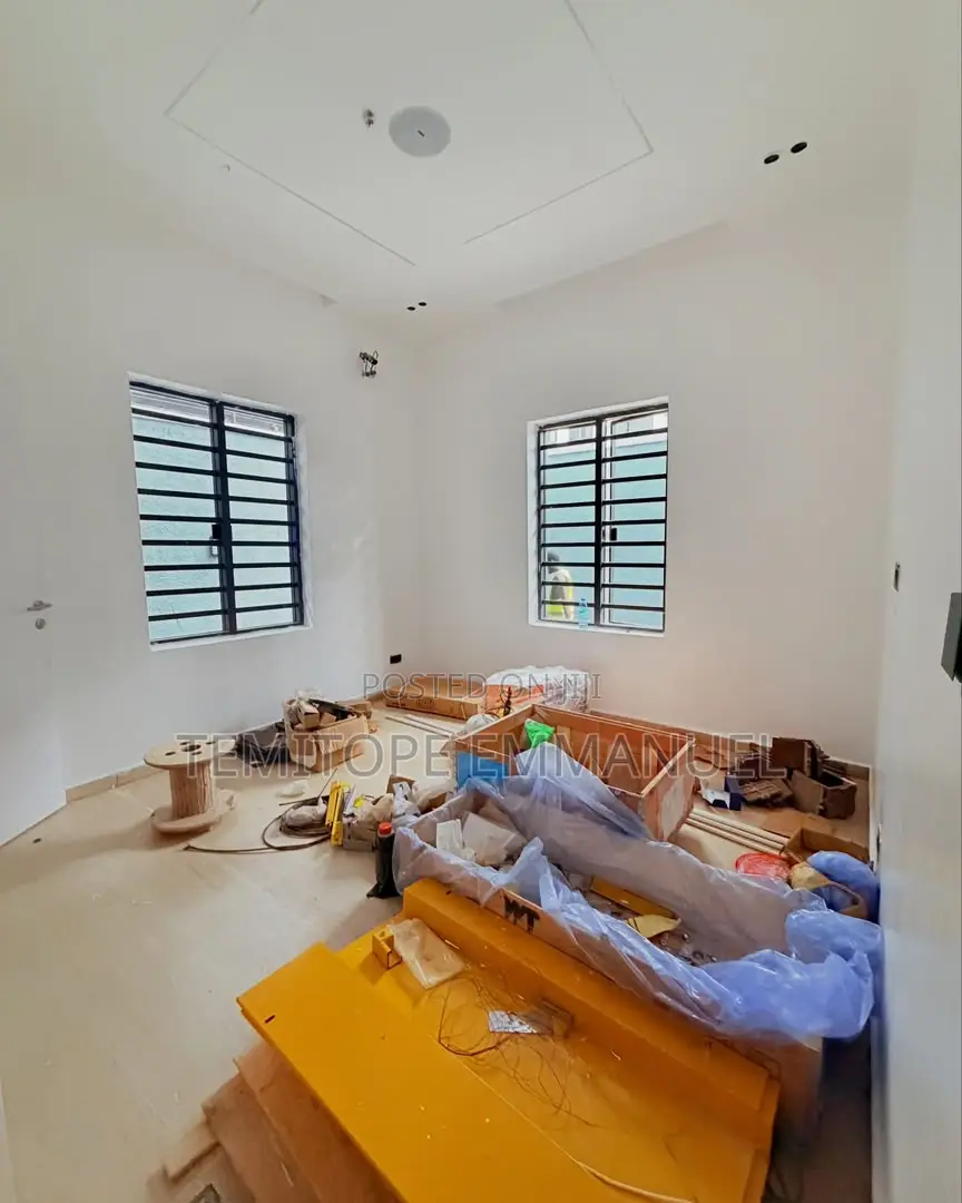 Furnished 1bdrm Apartment in Ikeja GRA for sale