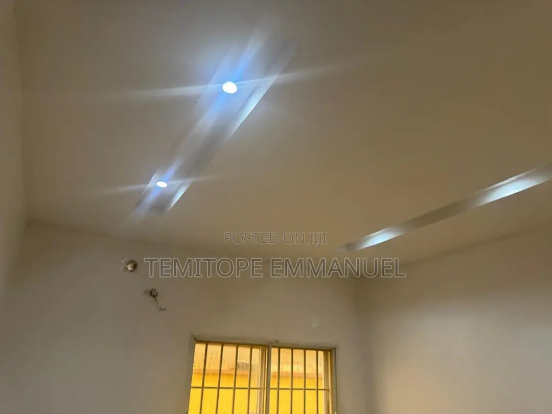 Furnished 2bdrm Apartment in Akowonjo for rent
